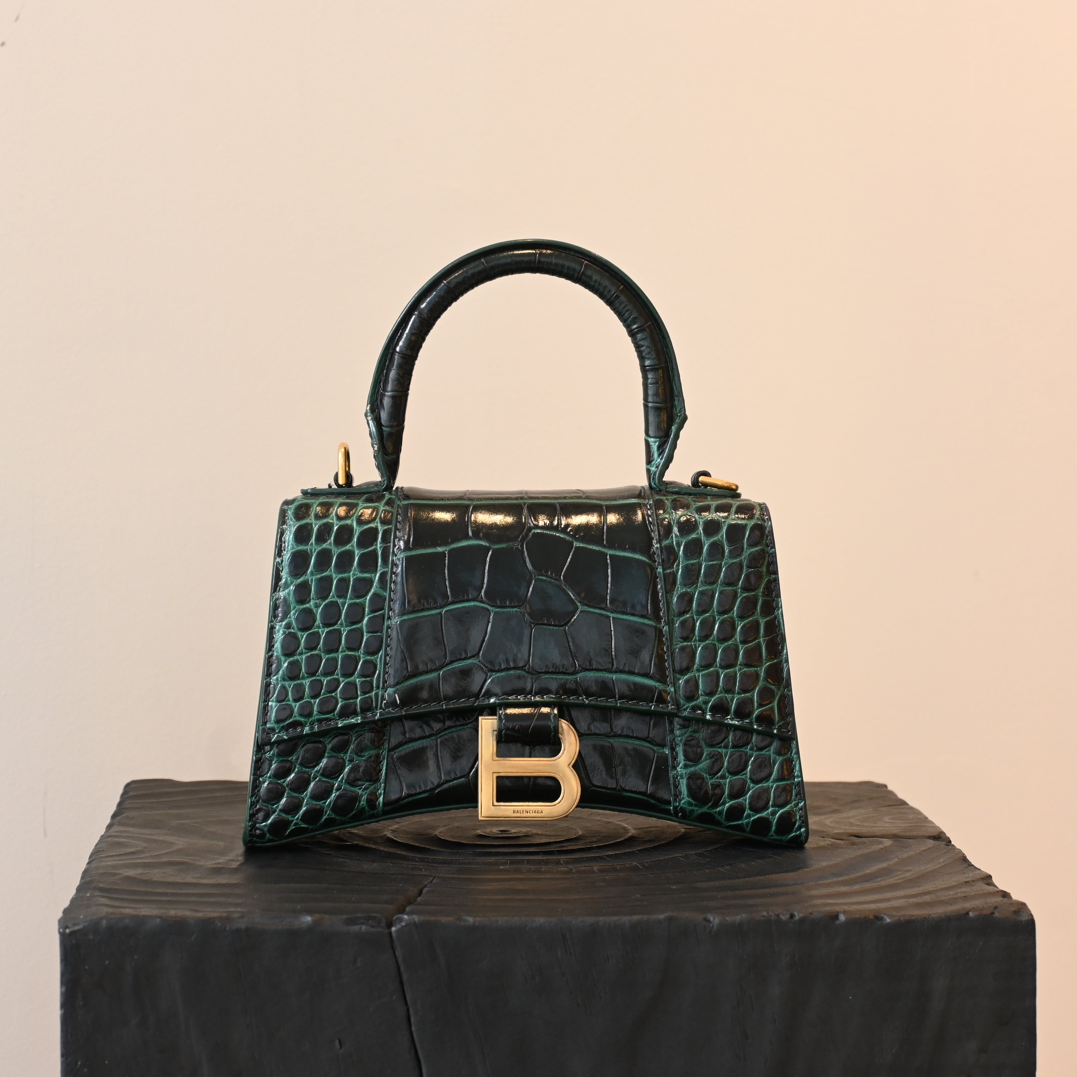 Balenciaga XS Crocodile Embossed Hourglass Top Handle Bag – Leluxe