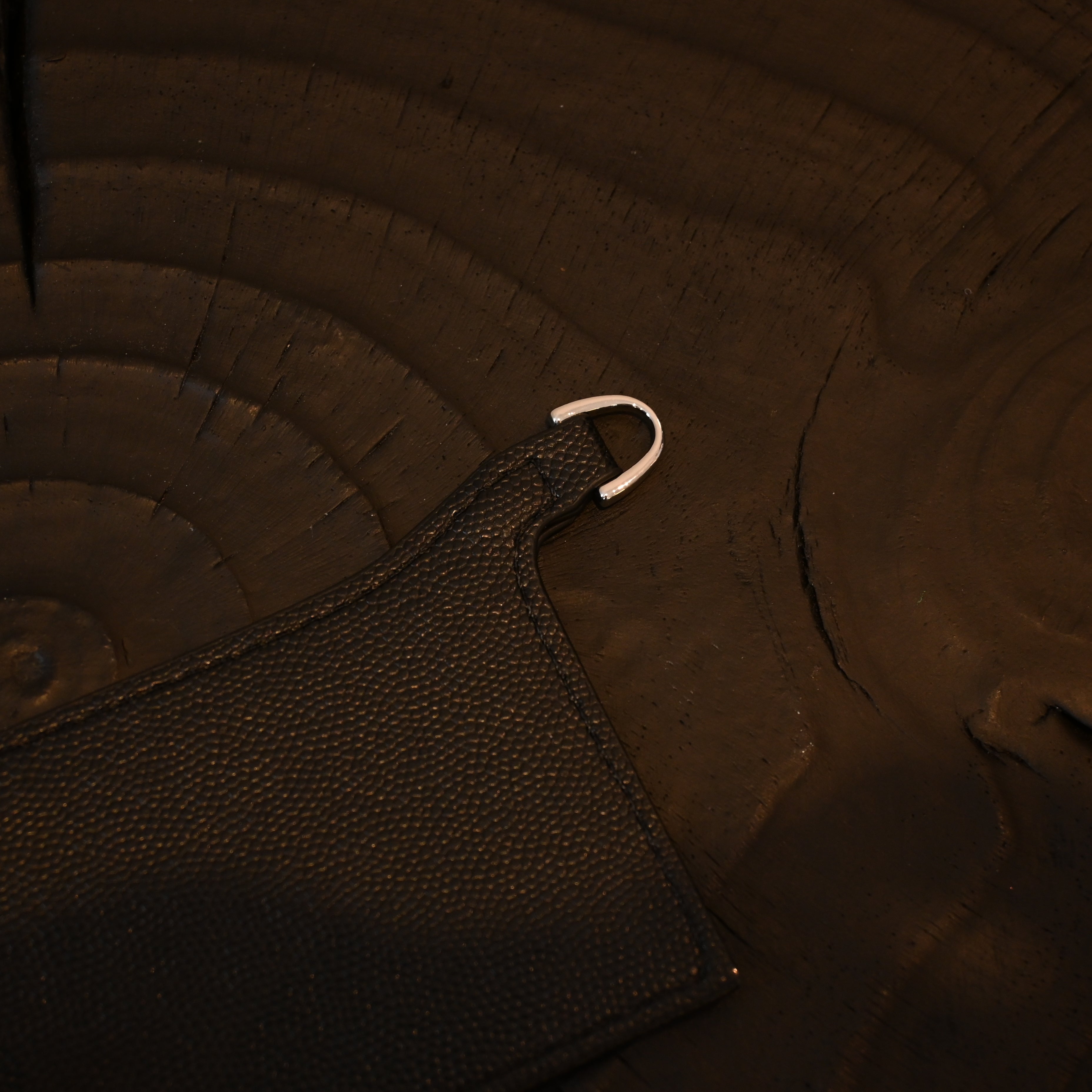 Card Slot for Cardholder On Chain
