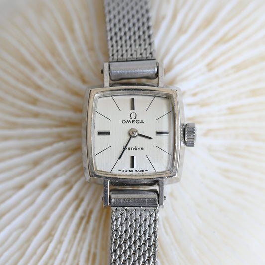 Omega Silver Geneve Watch ref. 511.307 - Leluxe Vintage Sdn. Bhd.