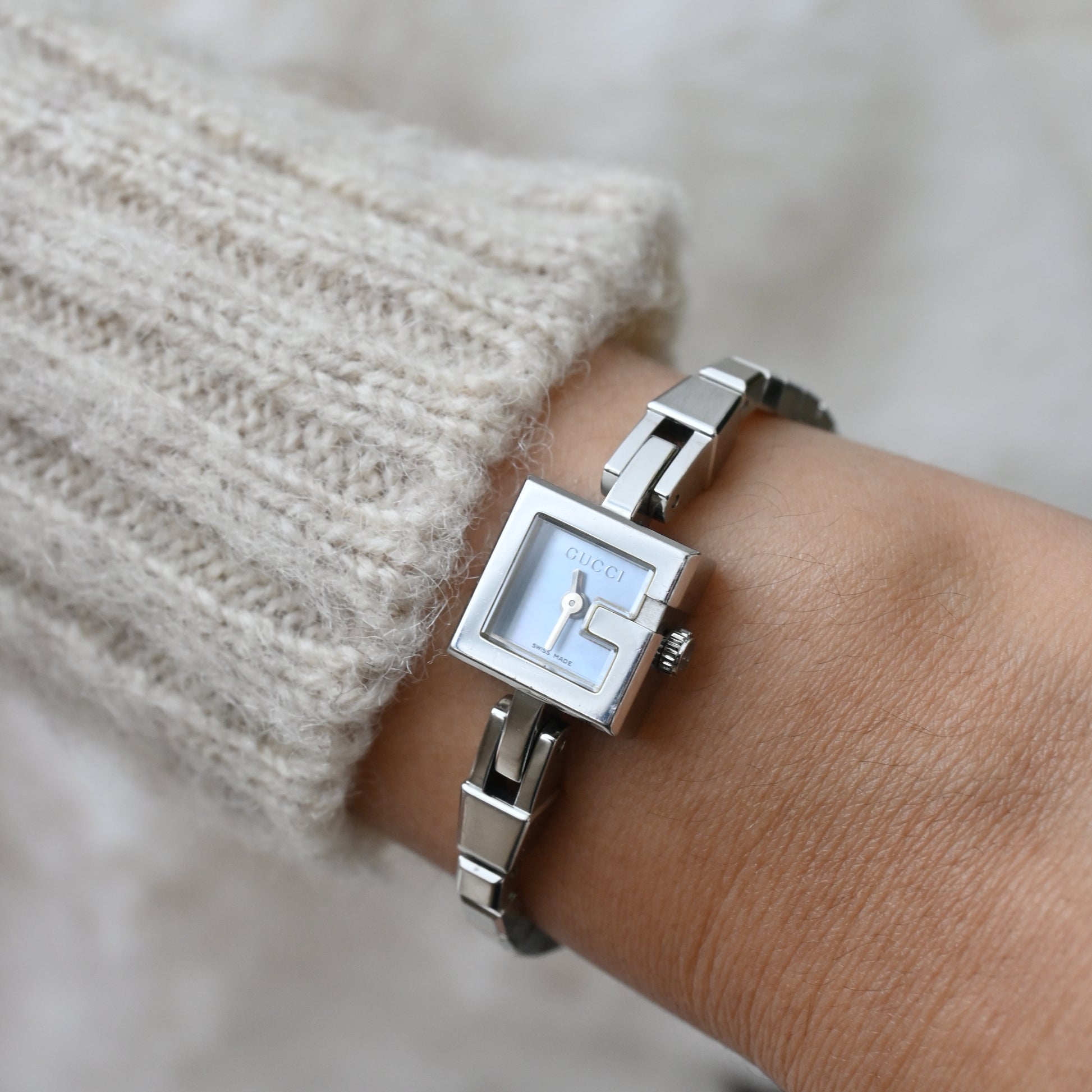 Gucci Mini G 102 watch – Leluxe Vintage