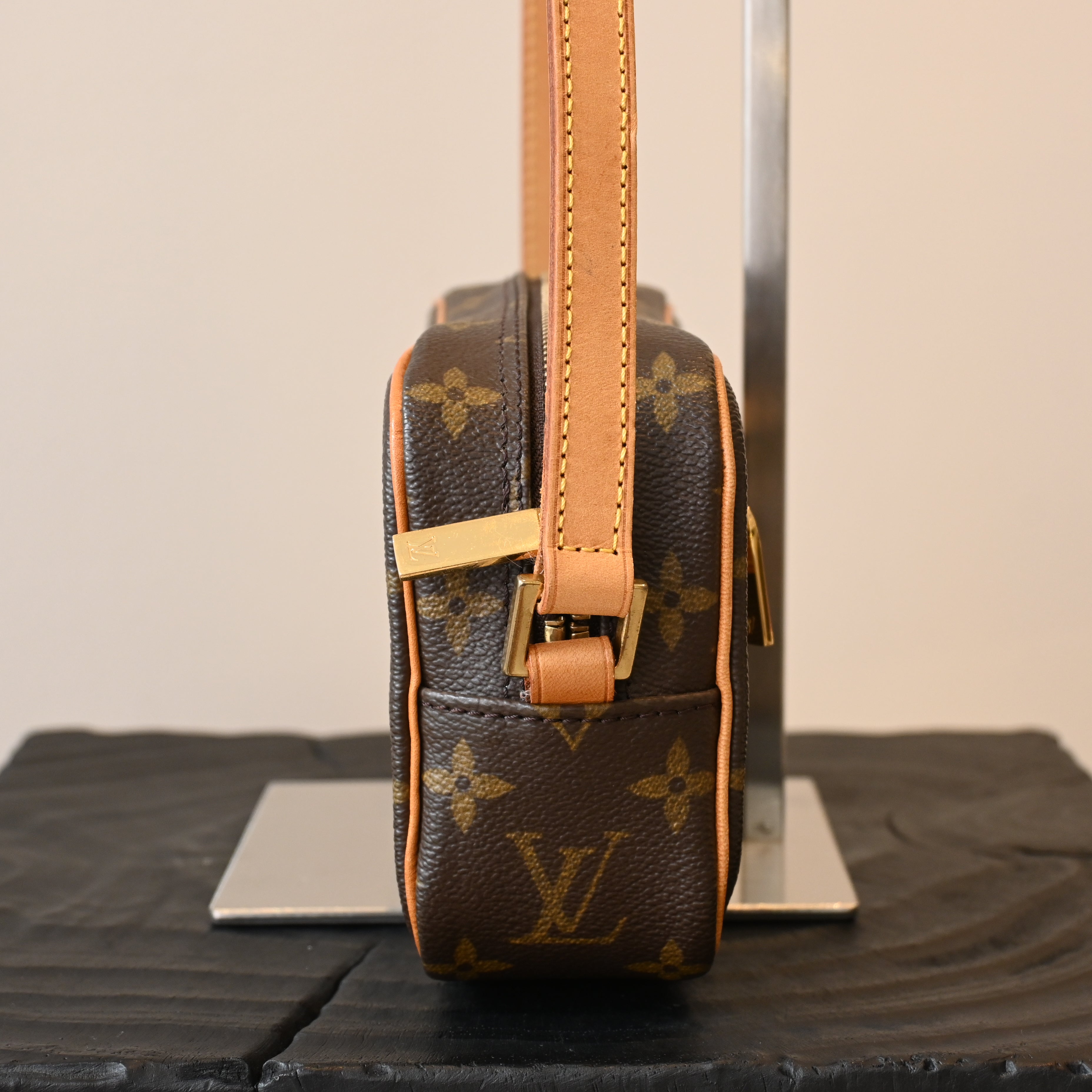 Louis Vuitton Cite PM
