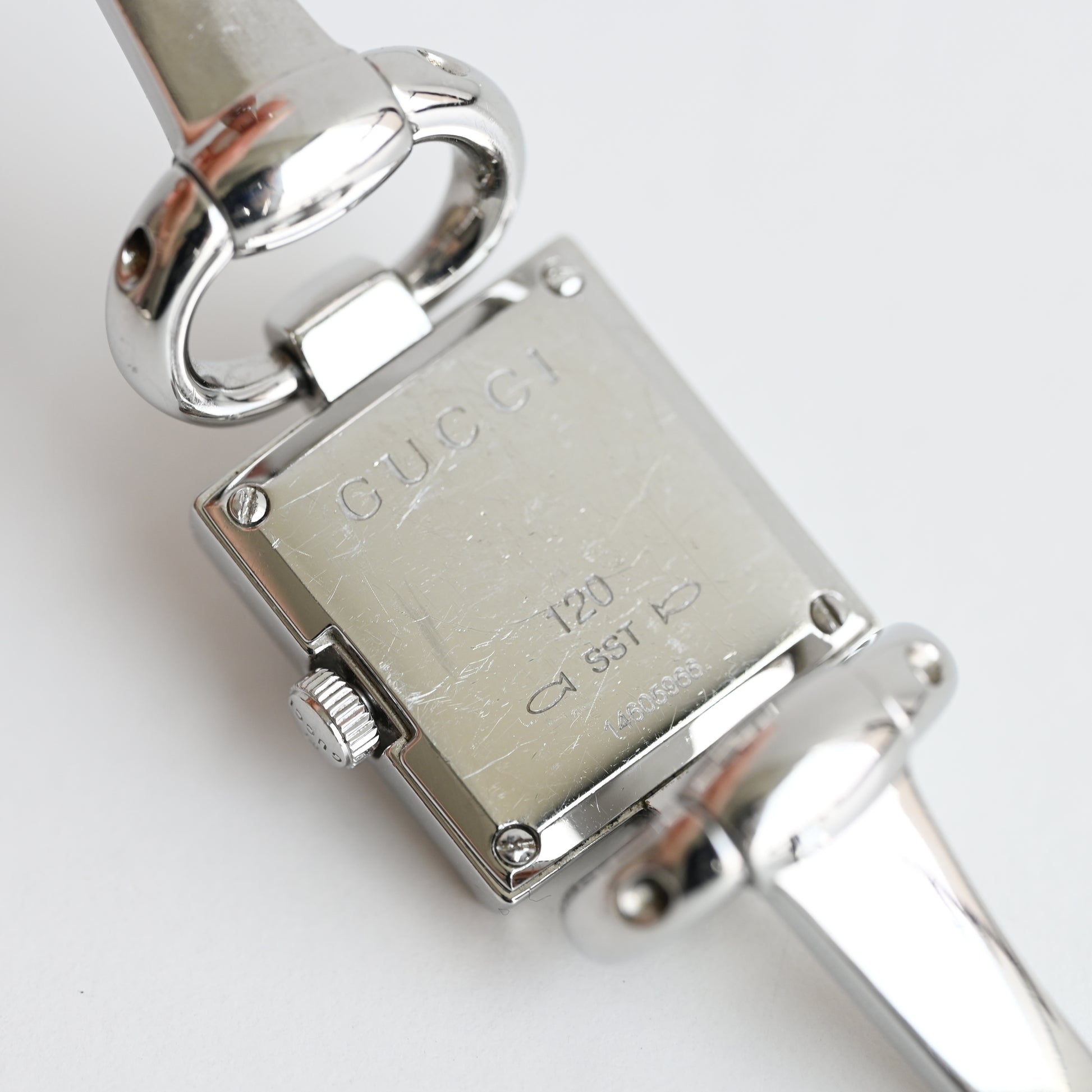 Gucci 120 Shell Quartz Watch - Leluxe Vintage Sdn. Bhd.