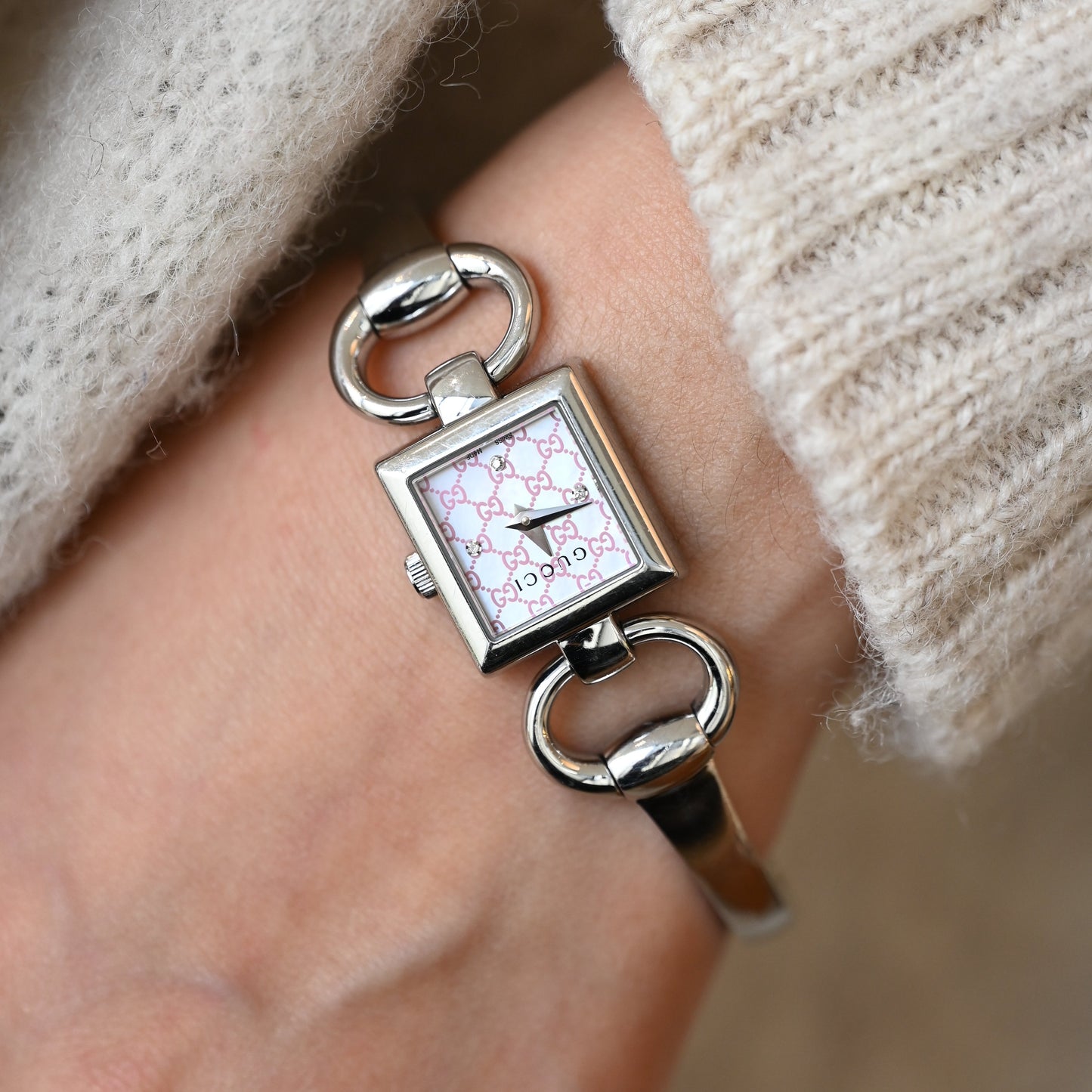 Gucci 120 Shell Quartz Watch - Leluxe Vintage Sdn. Bhd.