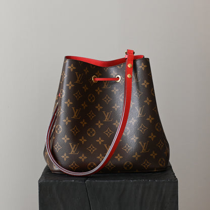 Louis Vuitton NeoNoe Bucket MM
