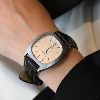 Omega Genève Tonneau Watch Ref.111.0123 Cal.625