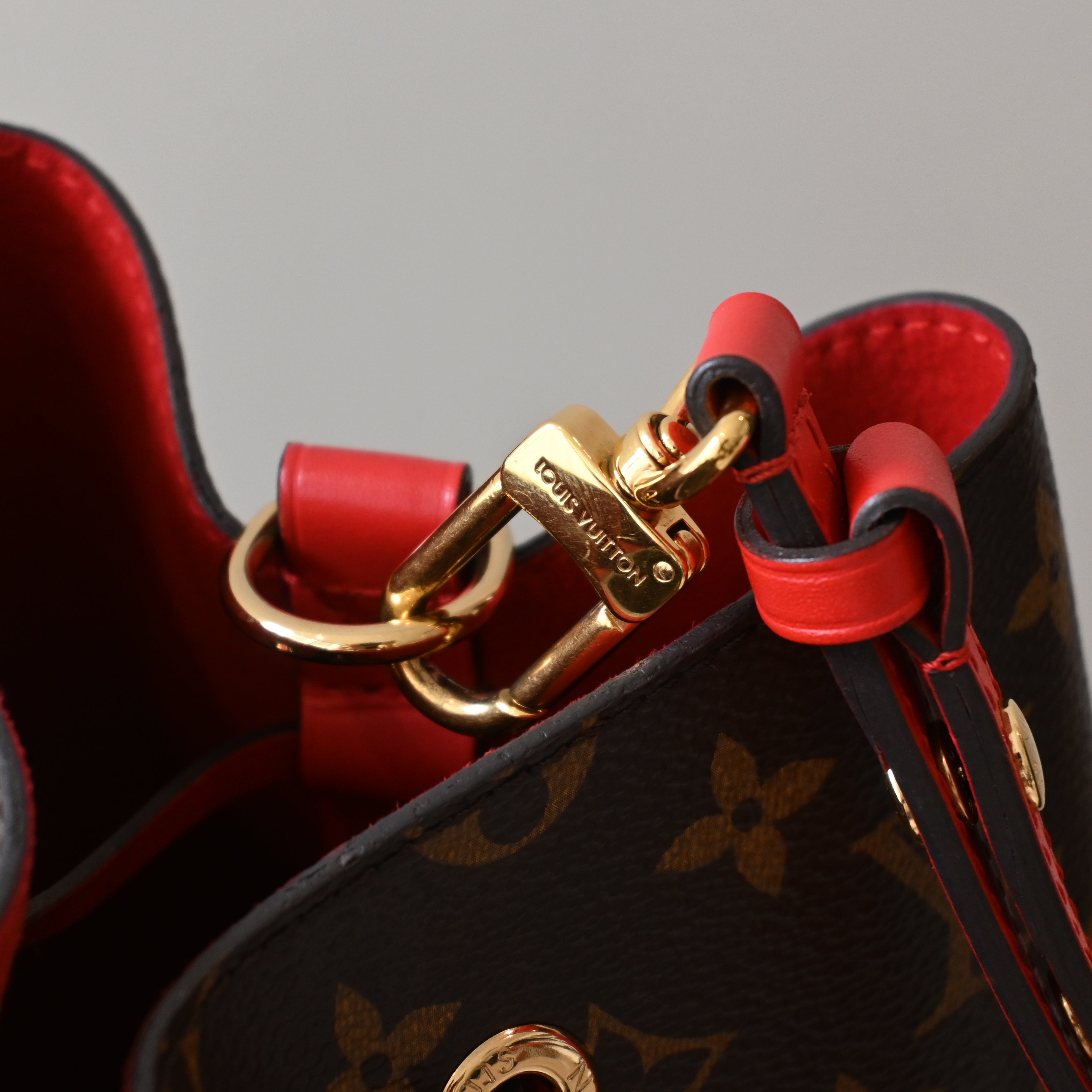 Louis Vuitton NeoNoe Bucket MM - Leluxe Vintage Sdn. Bhd.