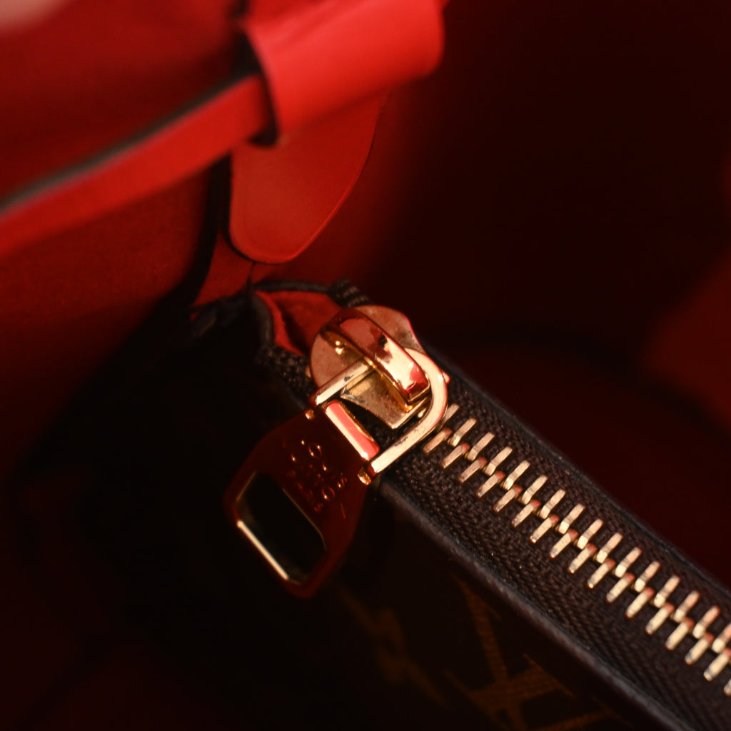 Louis Vuitton NeoNoe Bucket MM - Leluxe Vintage Sdn. Bhd.