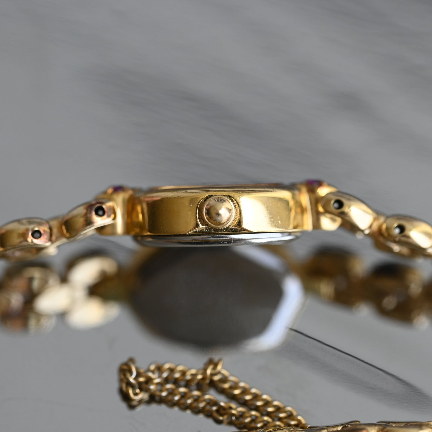 Seiko 1E20-6140 Watch