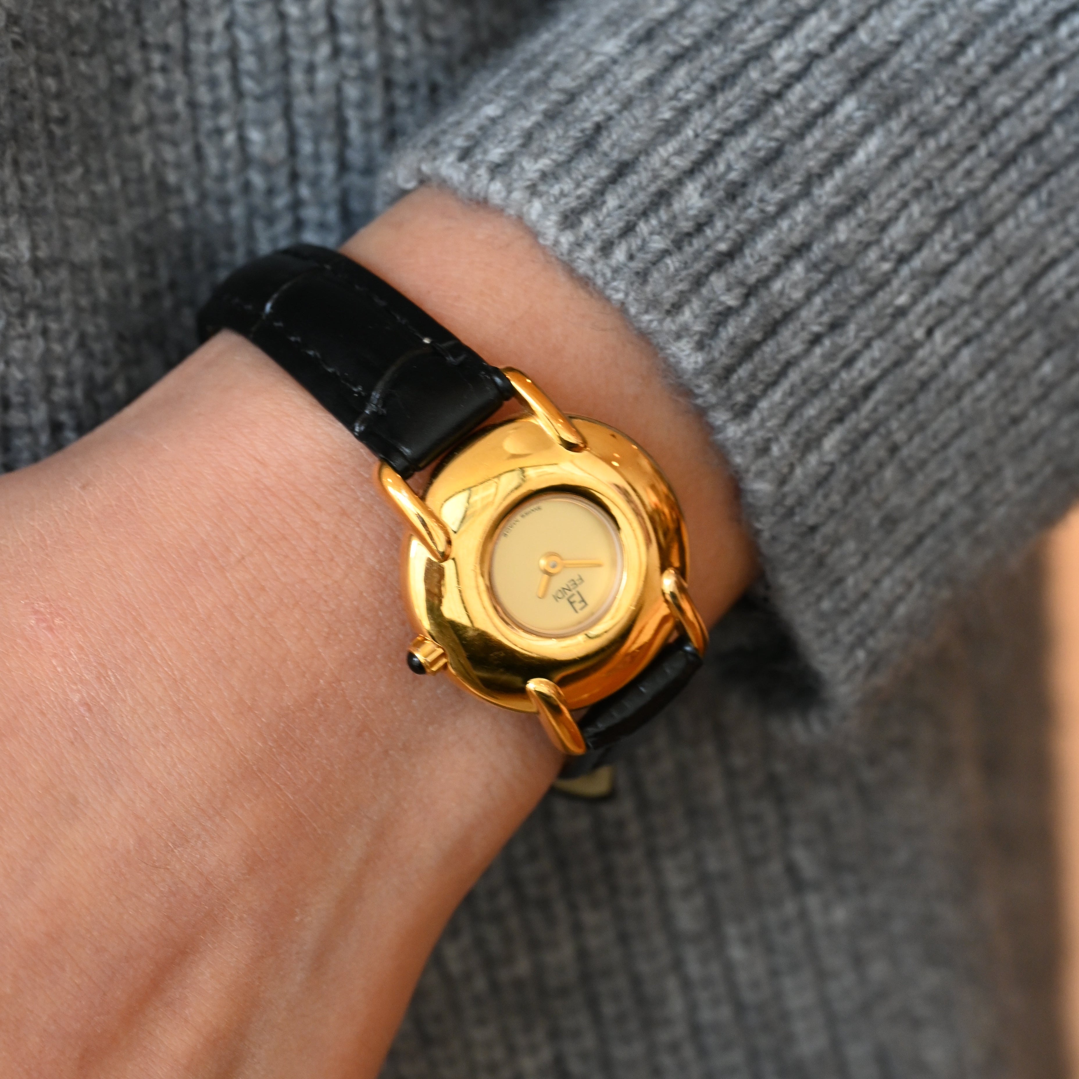 Fendi 400L Watch - Leluxe Vintage Sdn. Bhd.