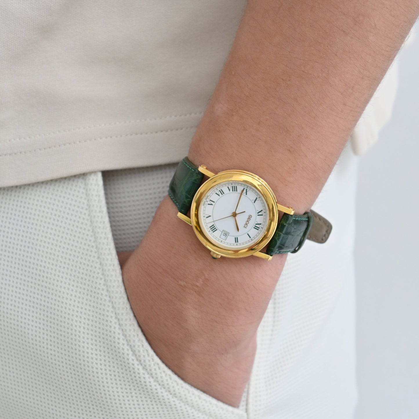 Gucci 7200M Watch - Leluxe Vintage Sdn. Bhd.