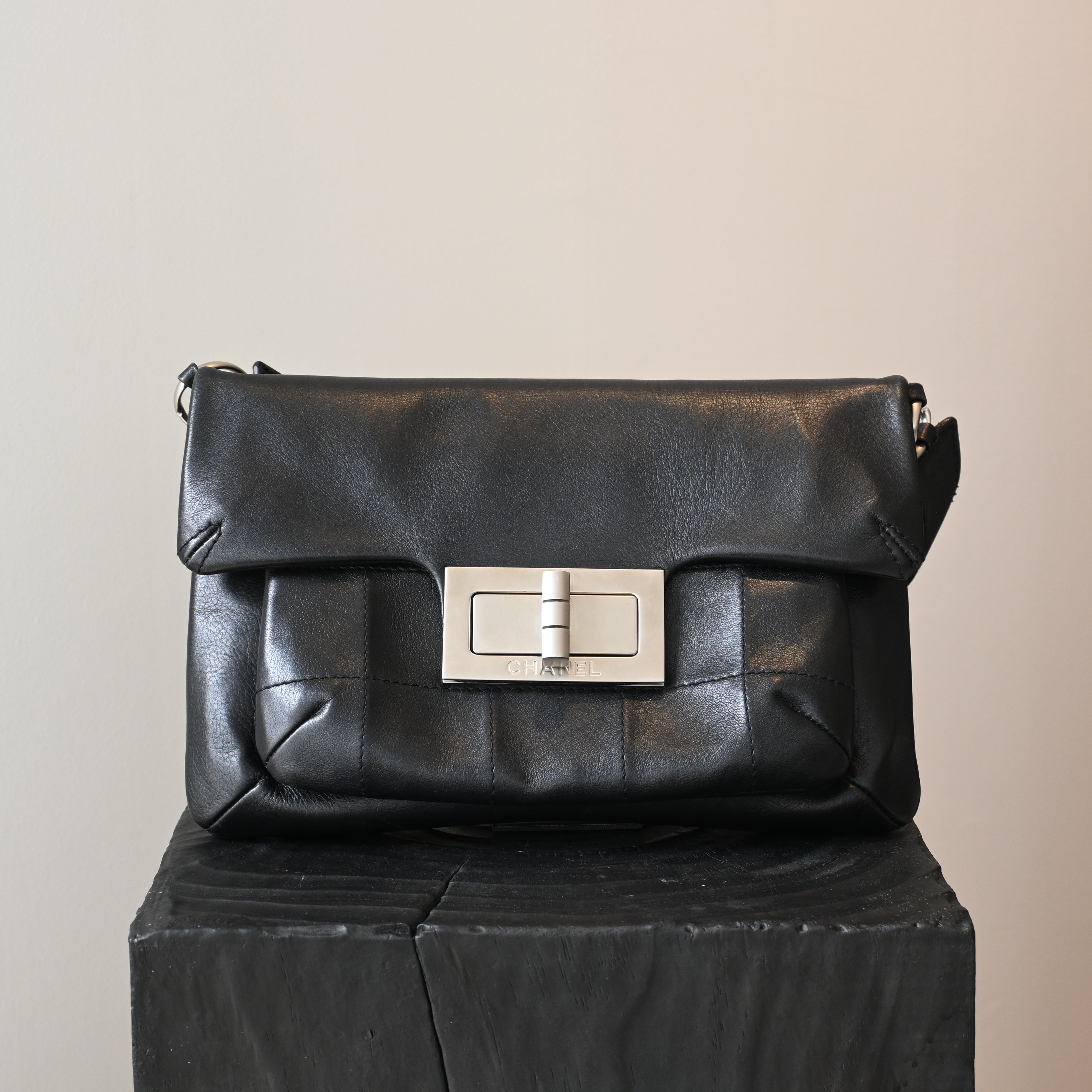 Chanel 2.55 Chocolate Bar Flap - Leluxe Vintage Sdn. Bhd.