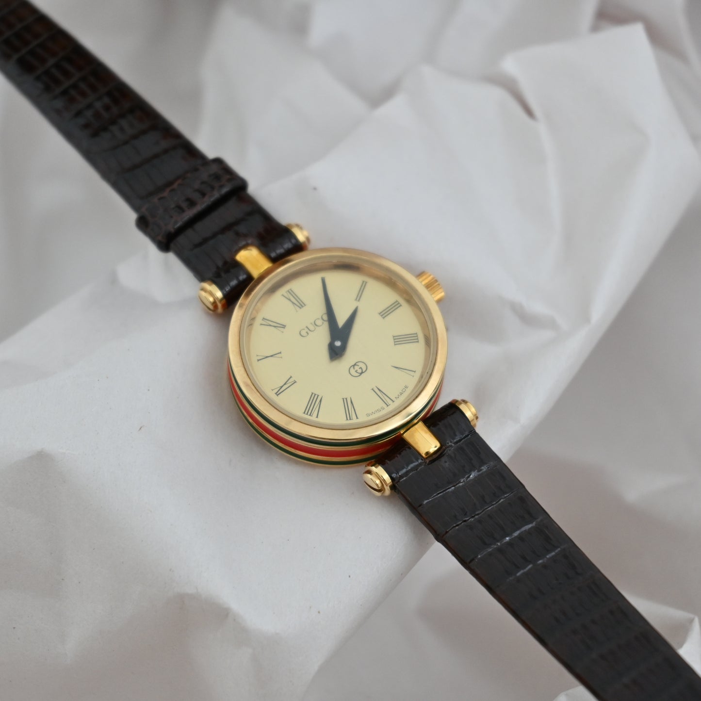 Gucci Vintage Round 2000L Watch