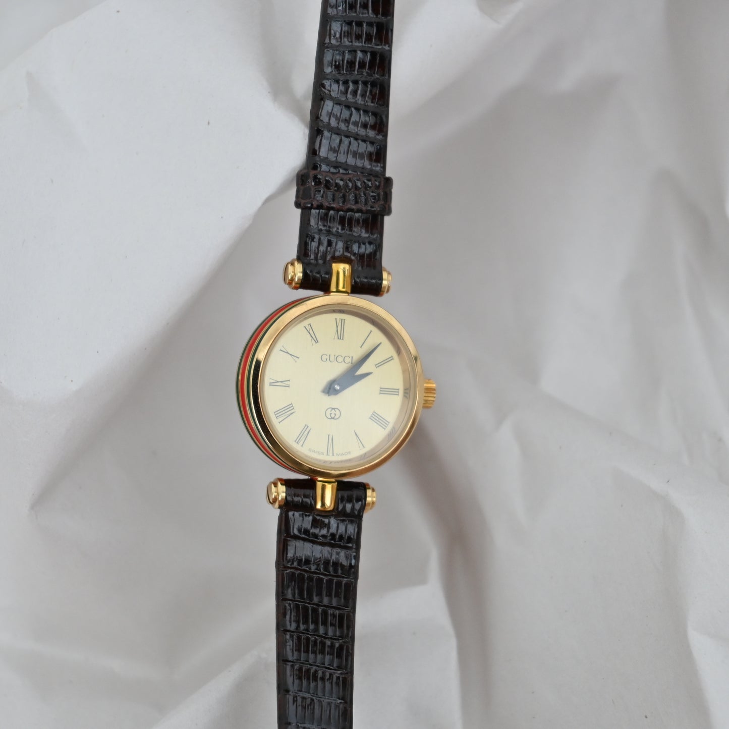 Gucci Vintage Round 2000L Watch