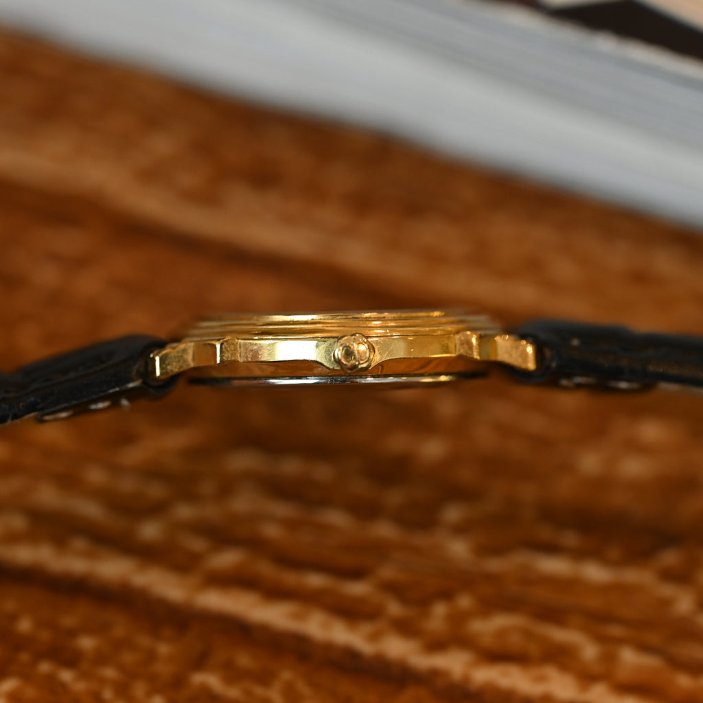 Christian Dior 48.122.2 CD Logo Watch