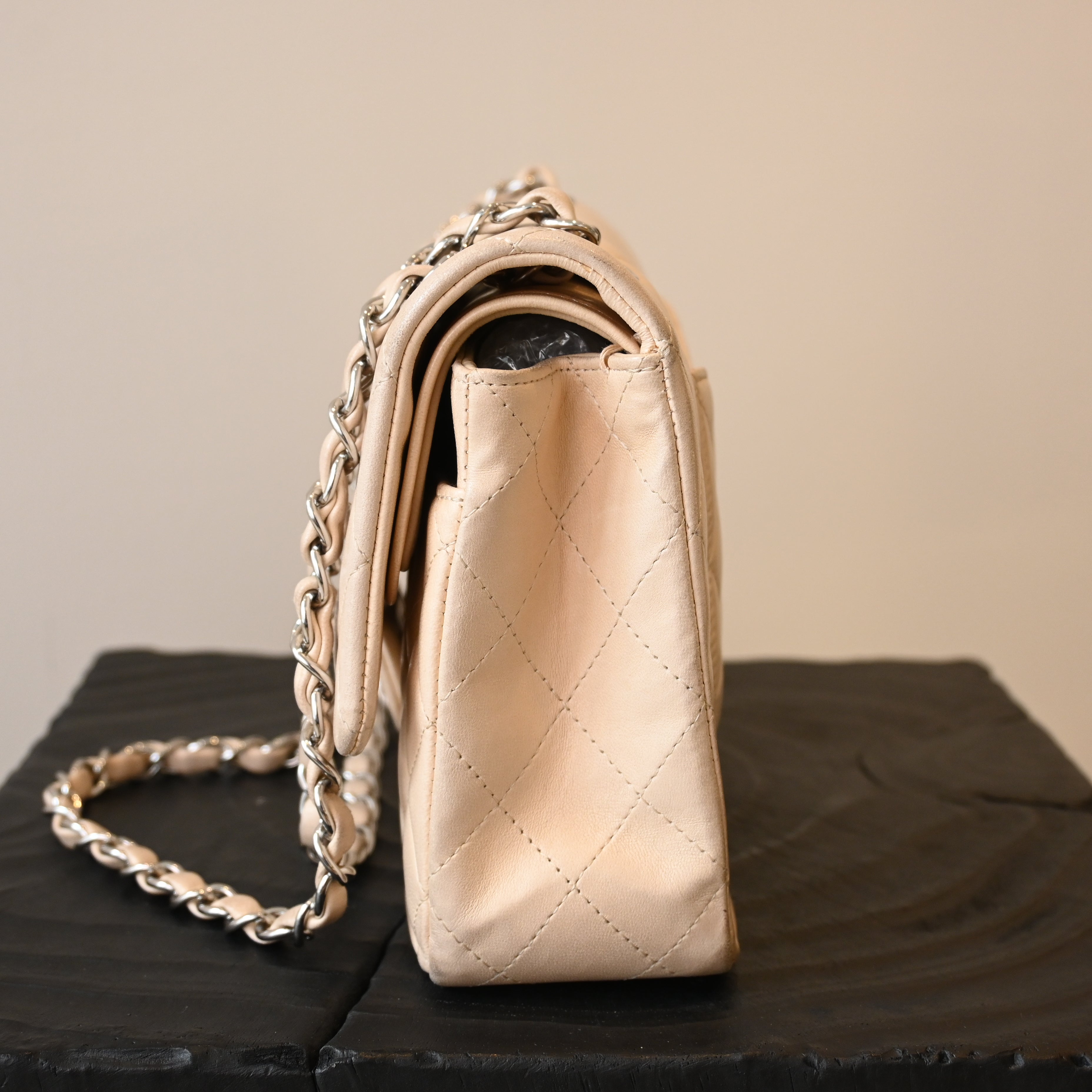 Chanel CF 25 Medium Classic Double Flap Beige Lambskin SHW