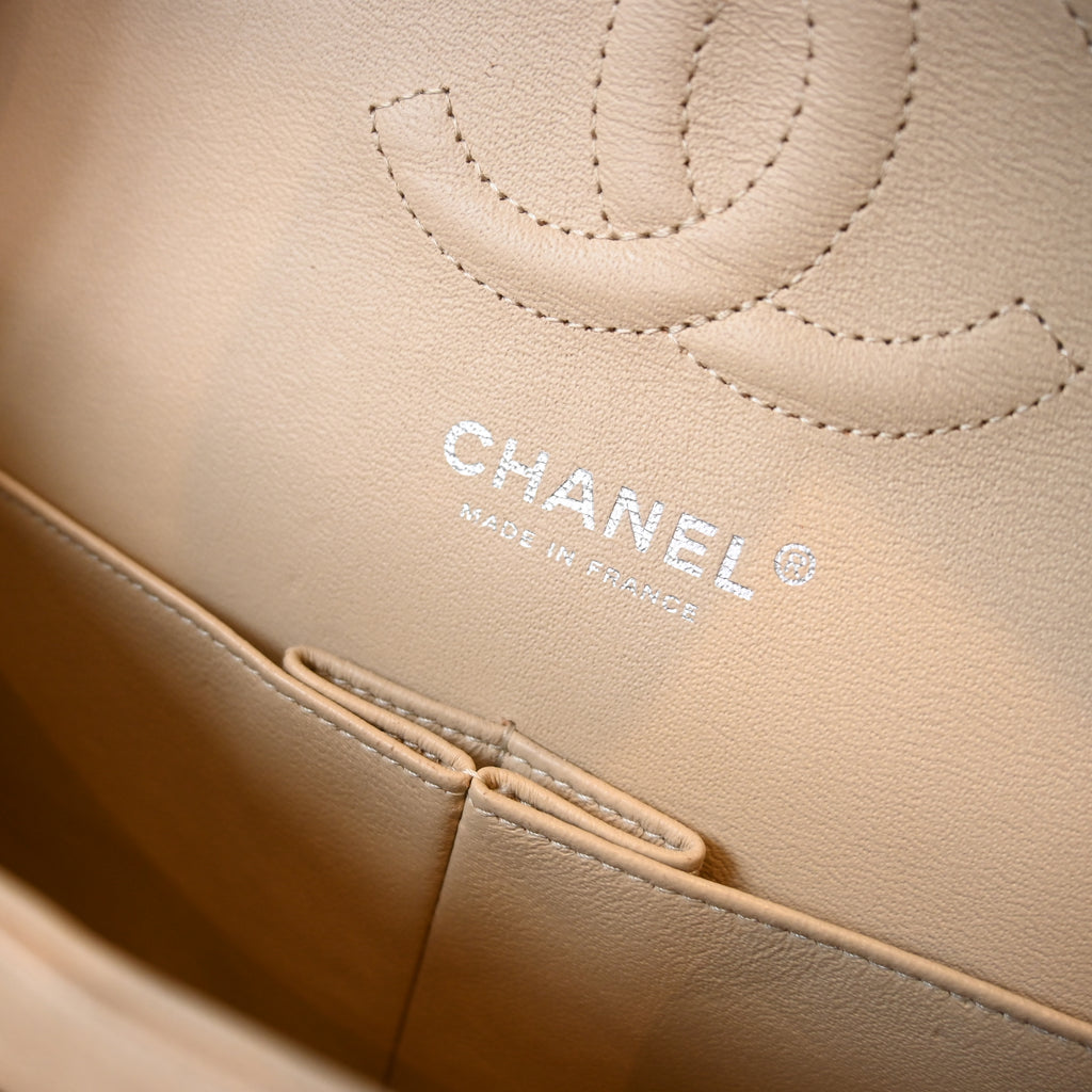 Chanel CF 25 Medium Classic Double Flap Beige Lambskin SHW