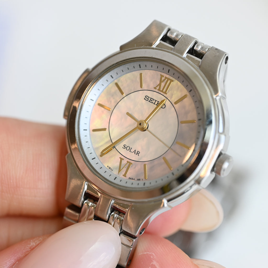 Seiko Solar V181-0AG0 - Leluxe Vintage Sdn. Bhd.
