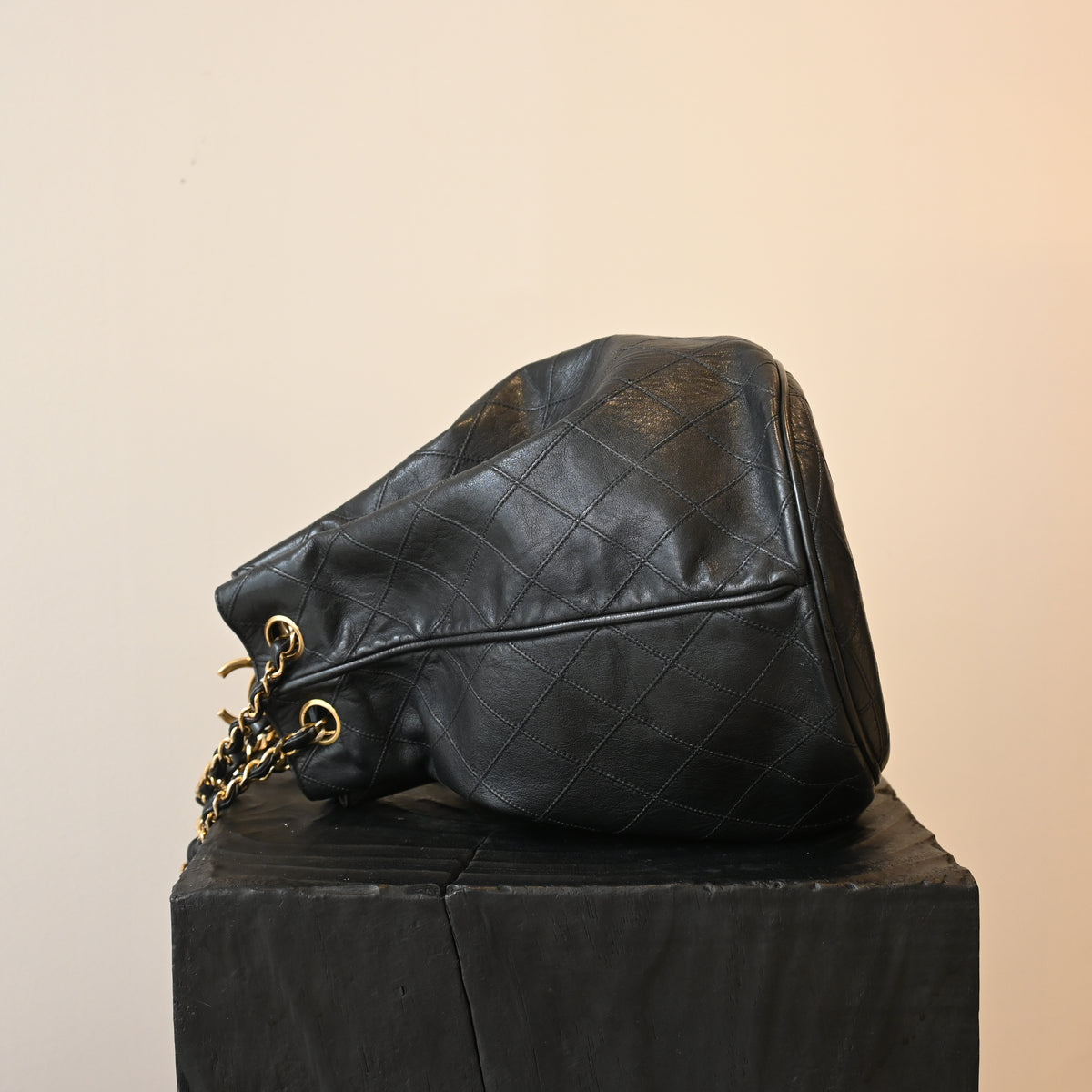 Chanel Bucket Bag Lambskin Vintage - Leluxe Vintage Sdn. Bhd.
