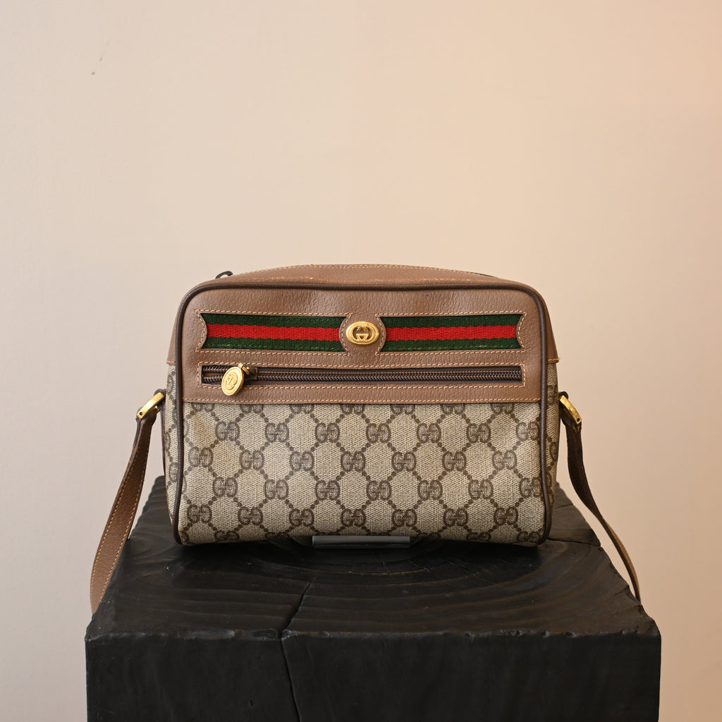 Gucci Sherry Line GG Supreme - Leluxe Vintage Sdn. Bhd.