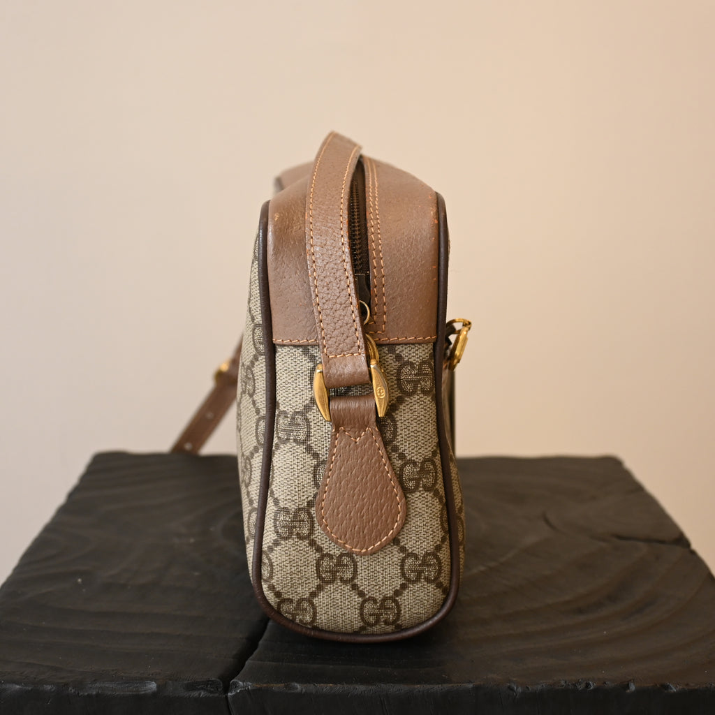 Gucci Sherry Line GG Supreme - Leluxe Vintage Sdn. Bhd.