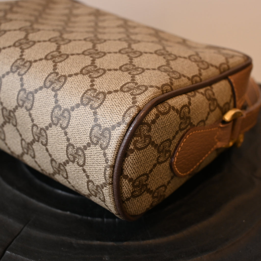 Gucci Sherry Line GG Supreme - Leluxe Vintage Sdn. Bhd.