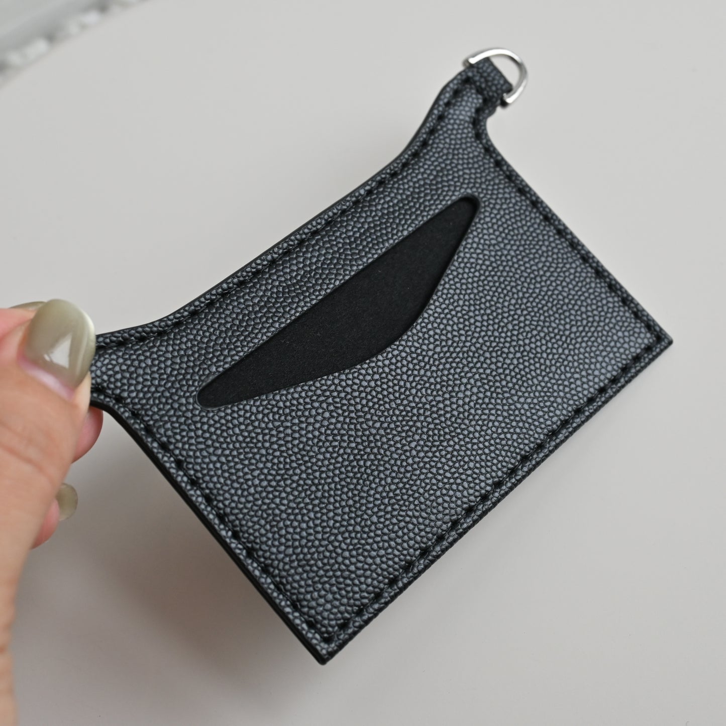 Card Slot for Cardholder On Chain