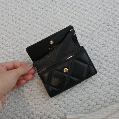 Card Slot for Cardholder On Chain