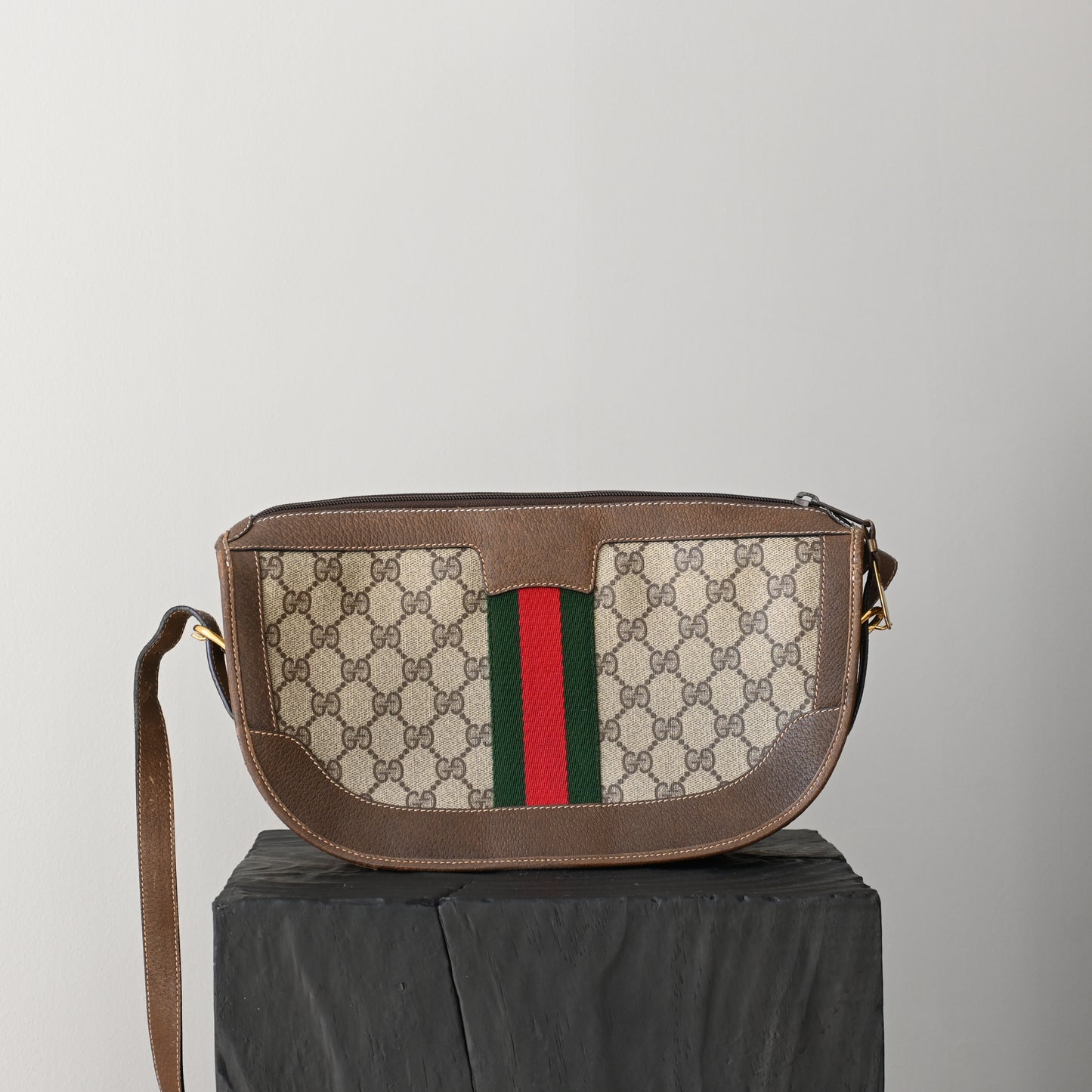 Gucci Vintage GG - Leluxe Vintage Sdn. Bhd.