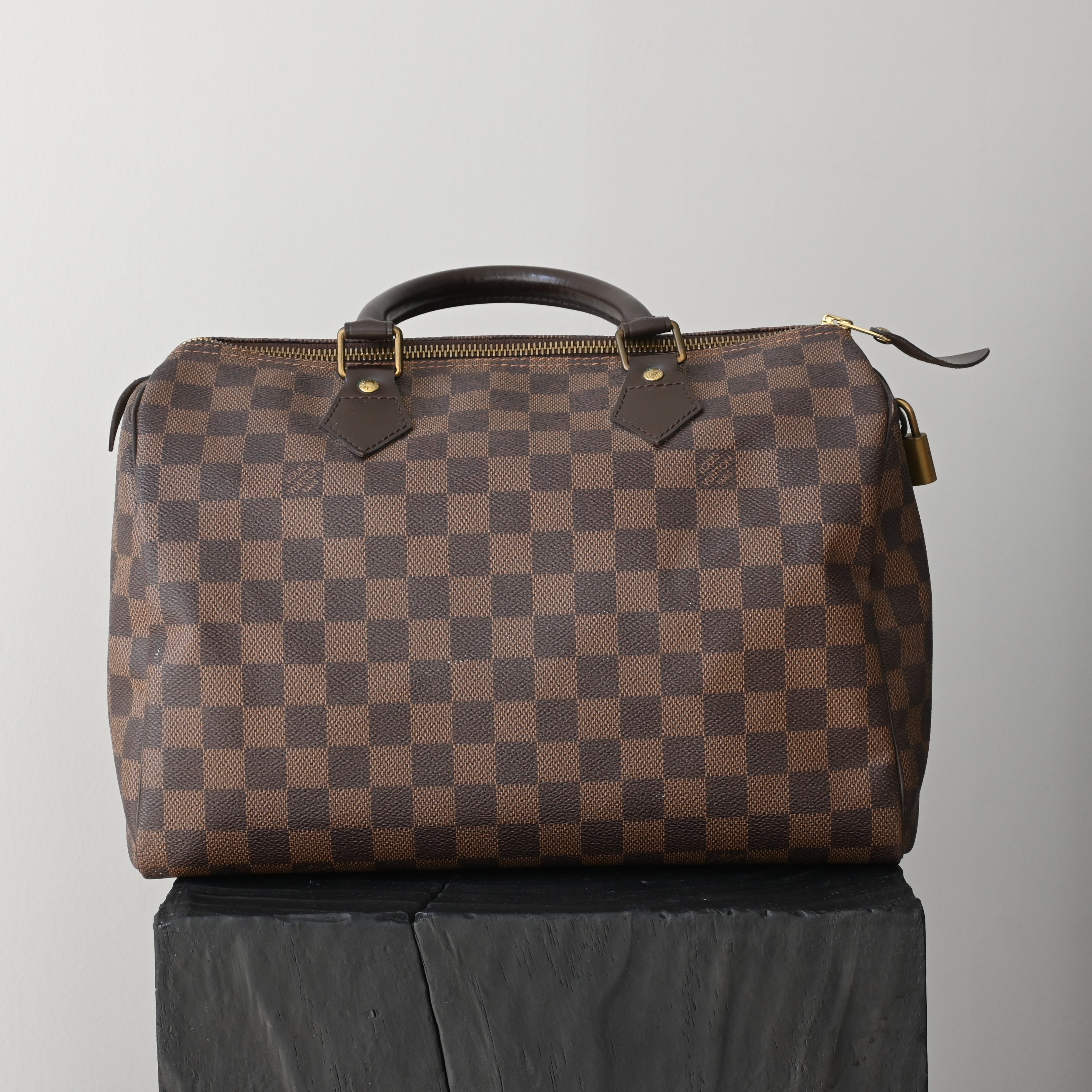 Louis Vuitton Speedy 30 in Damier - Leluxe Vintage Sdn. Bhd.