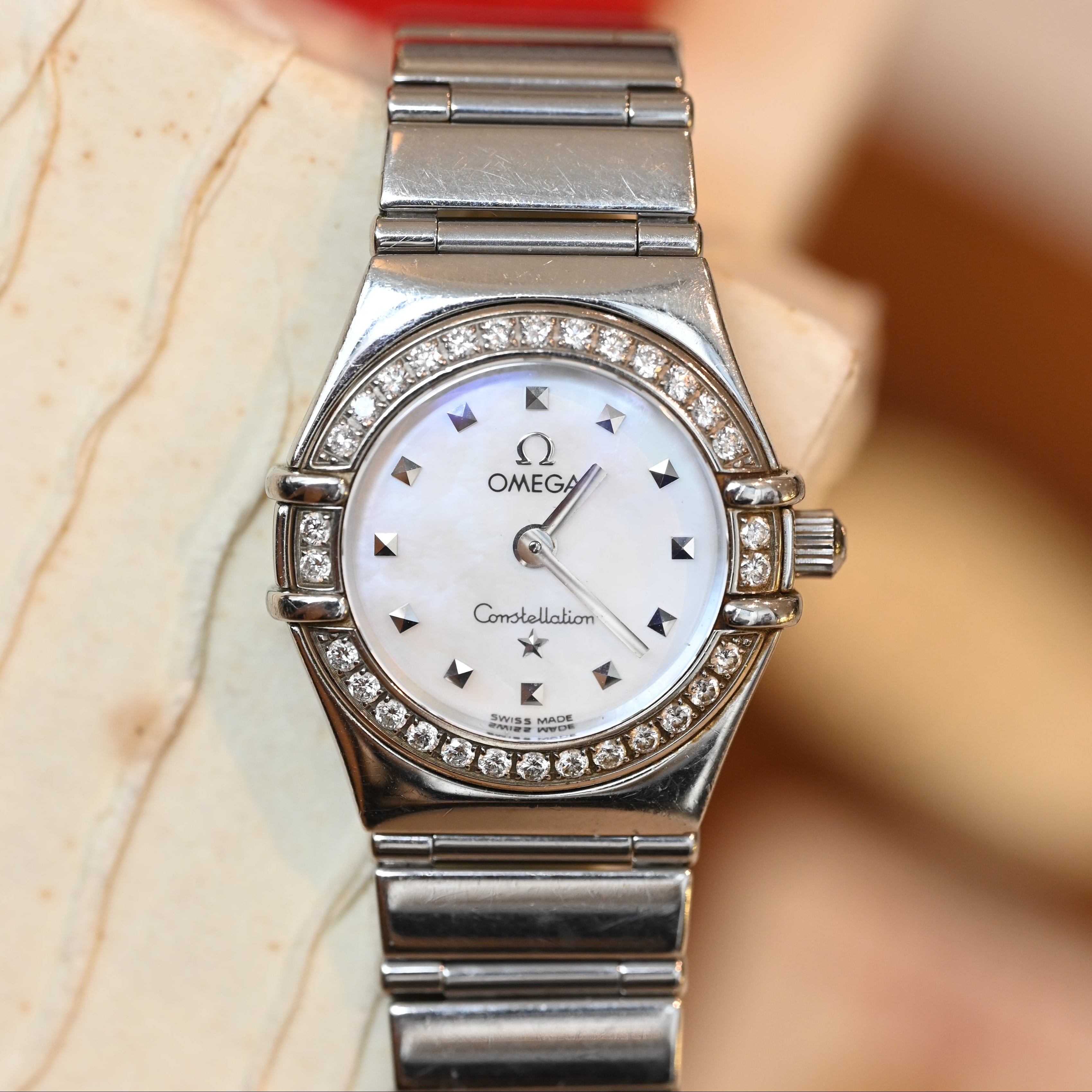 Omega Constellation MOP Dial with Diamonds Ref. 895.1243 Cal.145