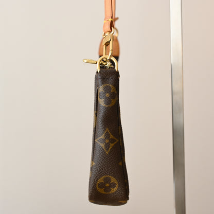 Louis Vuitton Monogram Pochette Accessoire