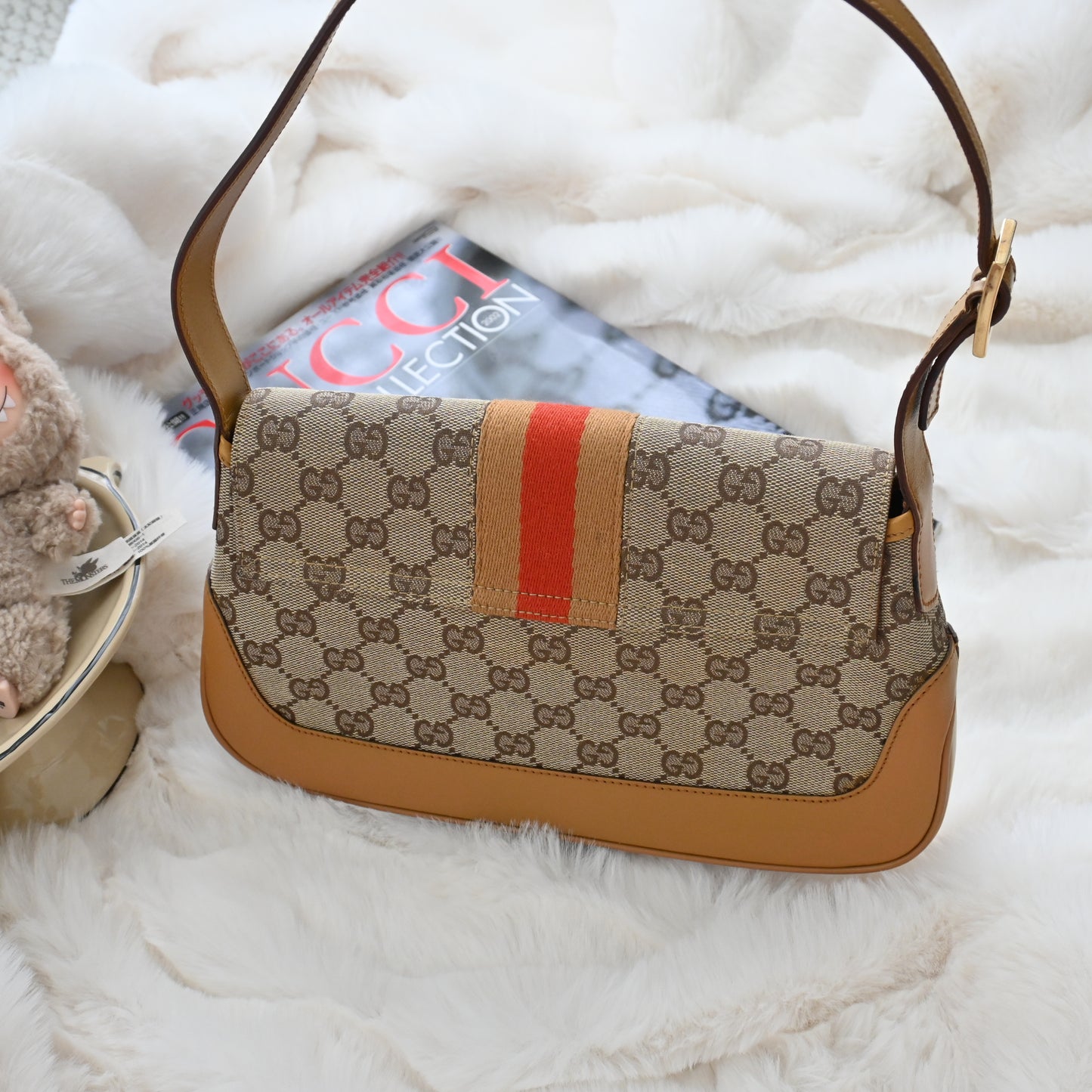 Gucci GG Canvas Beige Brown Shoulder Bag