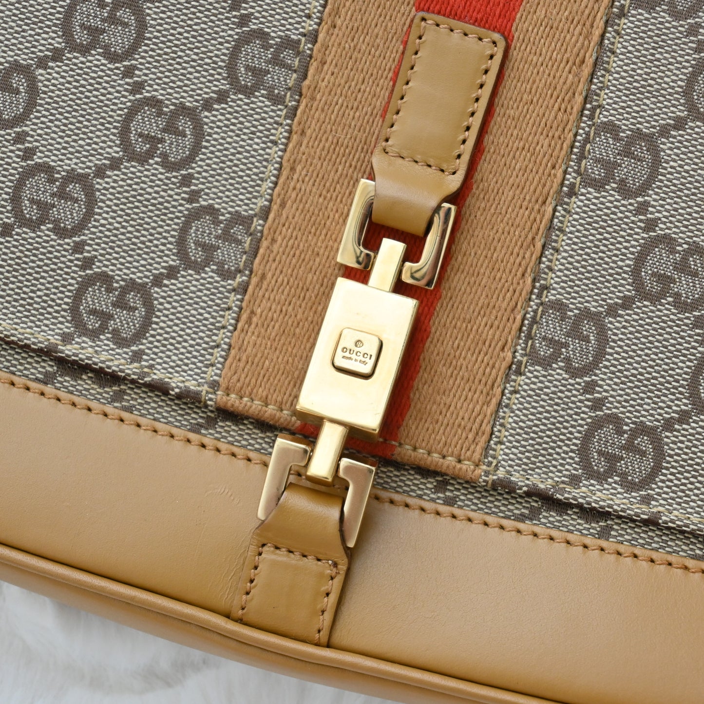 Gucci GG Canvas Beige Brown Shoulder Bag