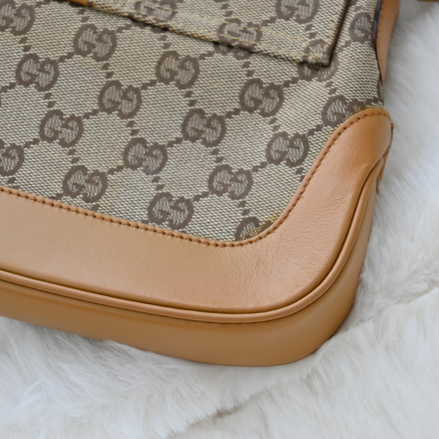 Gucci GG Canvas Beige Brown Shoulder Bag