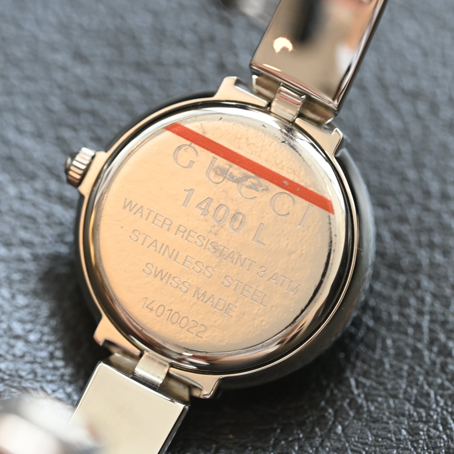 Gucci Bangle Watch 1400L - Leluxe Vintage Sdn. Bhd.