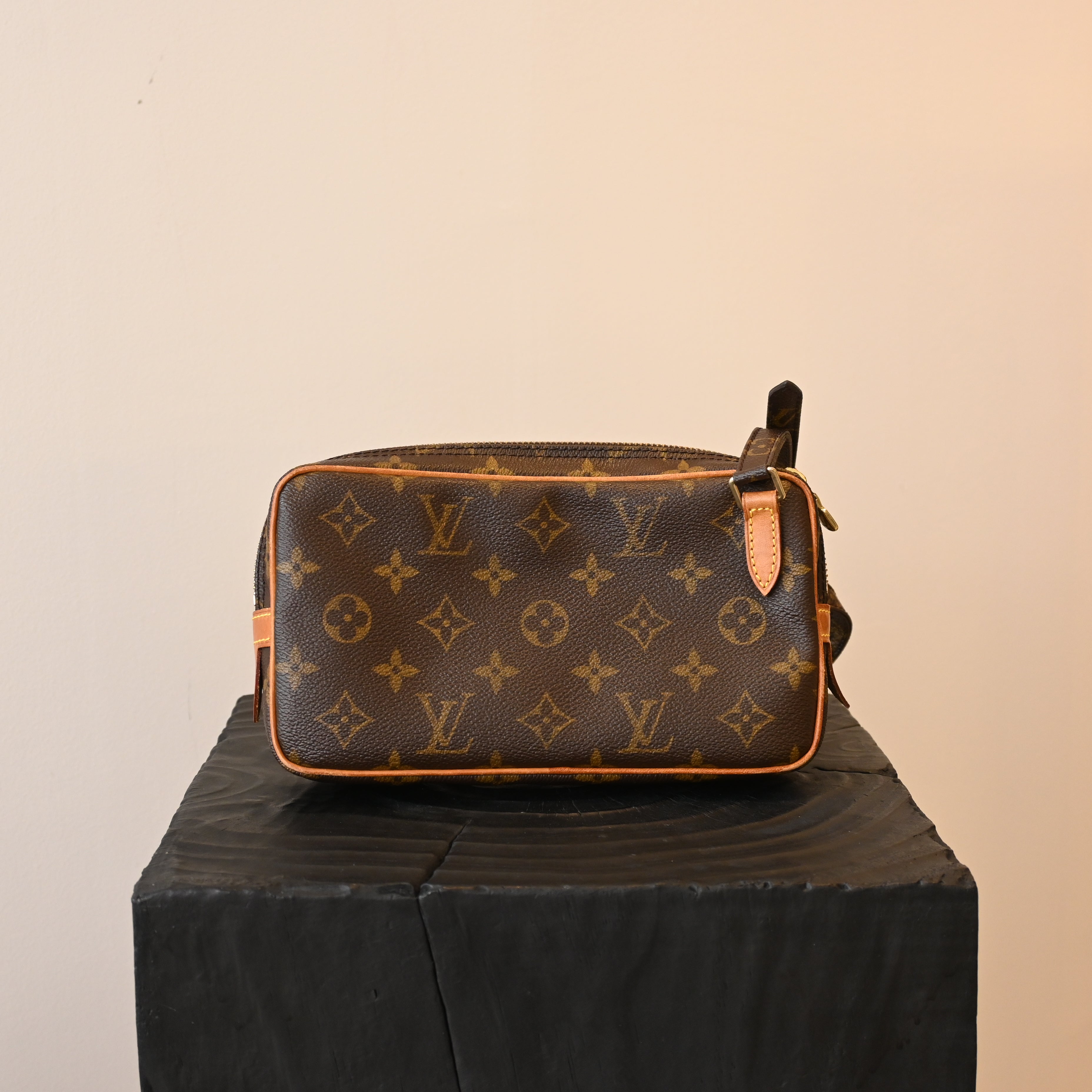 Louis Vuitton Pochette Marly Bandouliere