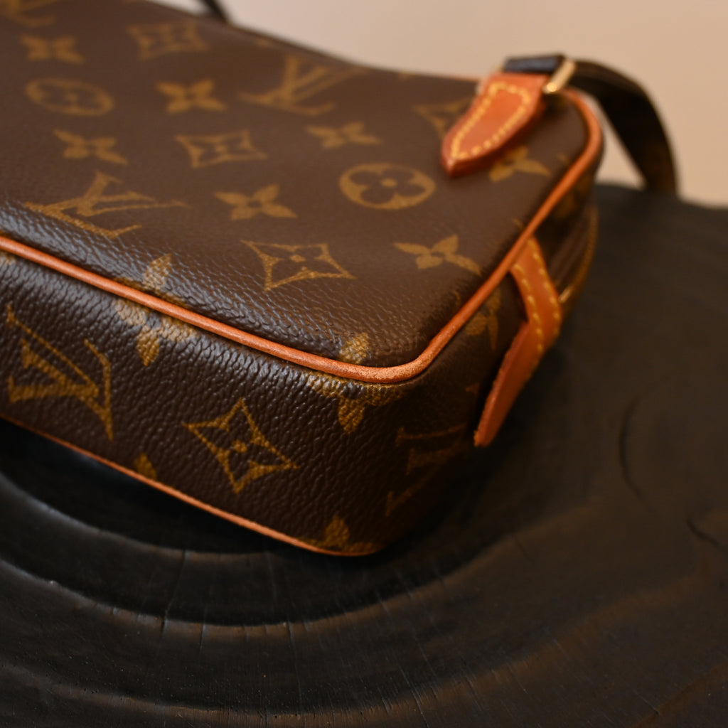 Louis Vuitton Pochette Marly Bandouliere