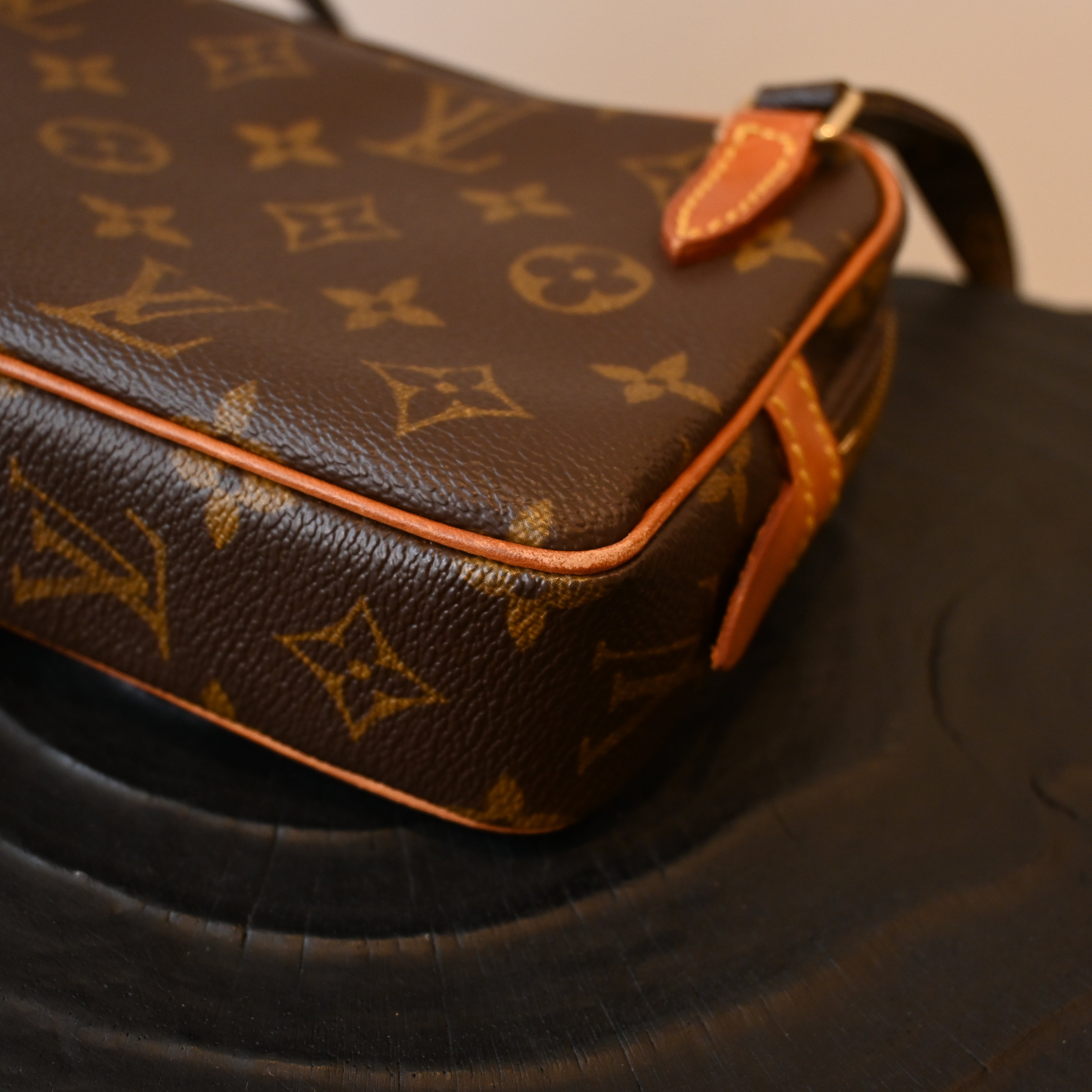 Louis Vuitton Pochette Marly Bandouliere