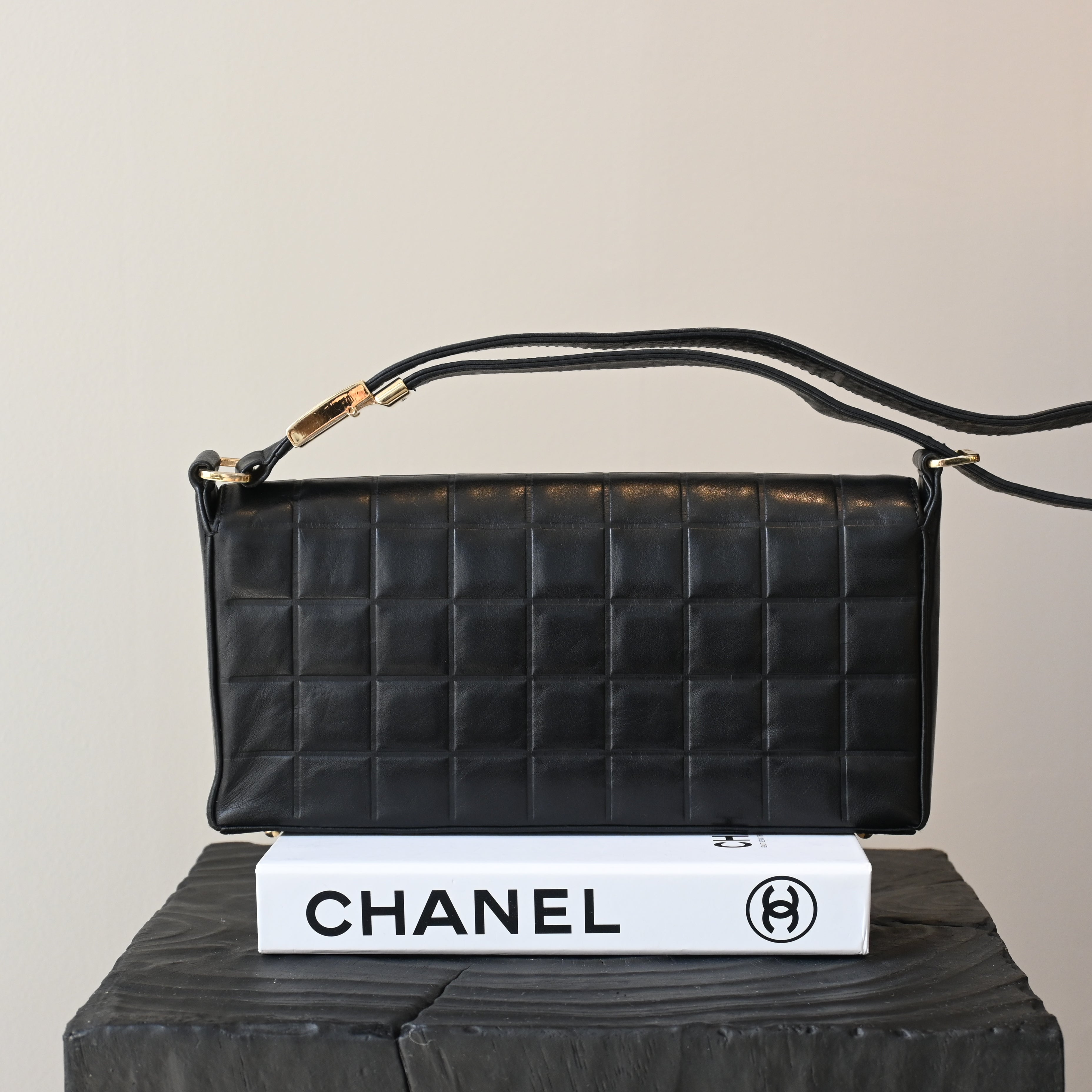 Chanel Chocolate Bar Flap - Leluxe Vintage Sdn. Bhd.