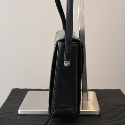 Loewe Shoulder Bag Calfskin - Leluxe Vintage Sdn. Bhd.