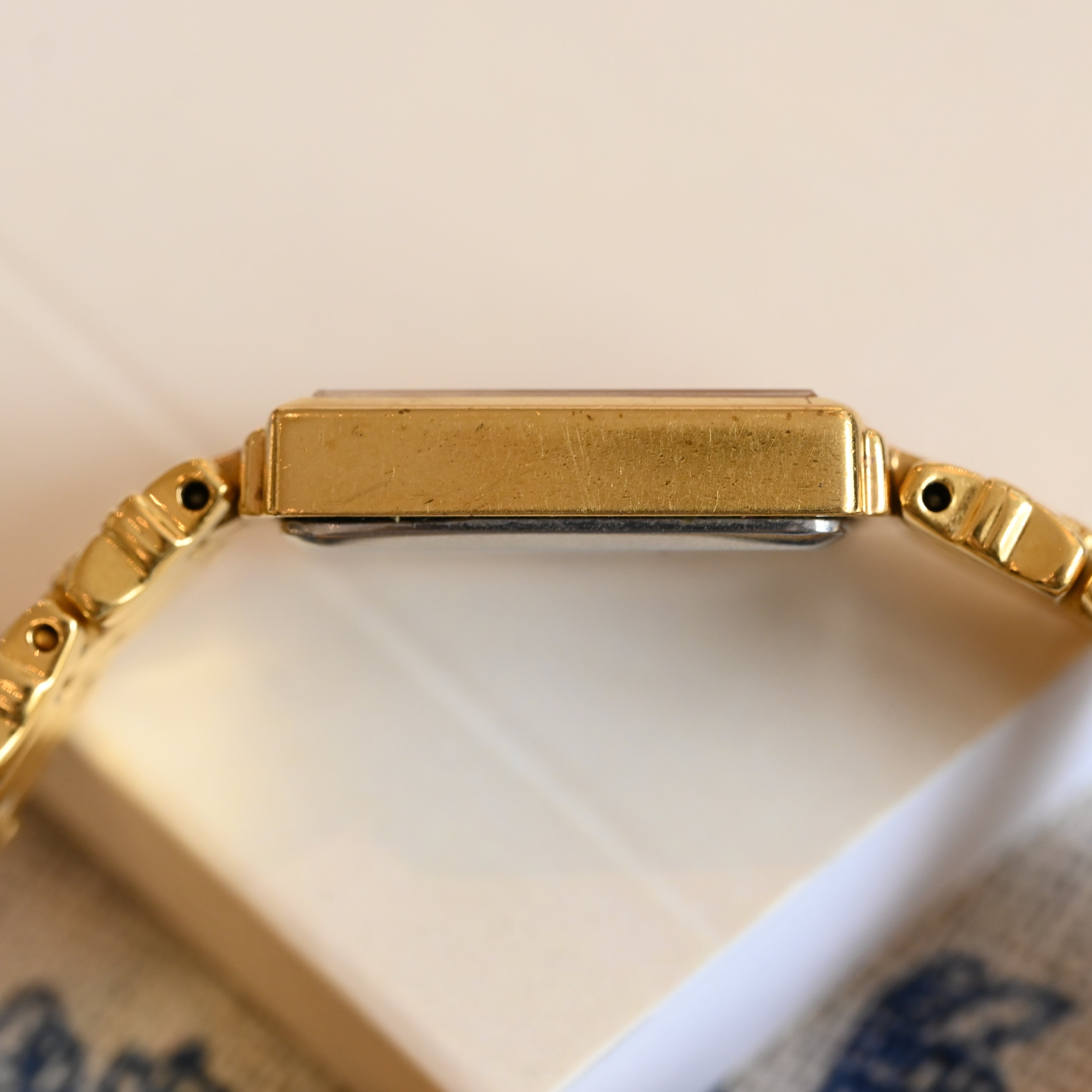 Seiko 1F21-5F40 Woven Link Bracelet Tank Watch