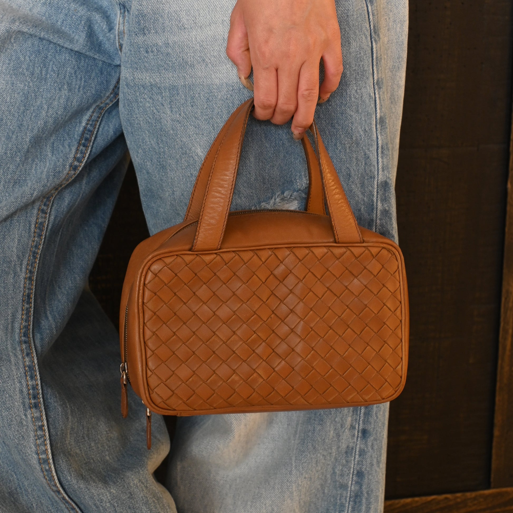 Bottega Veneta Intrecciato Leather Handbag - Leluxe Vintage Sdn. Bhd.