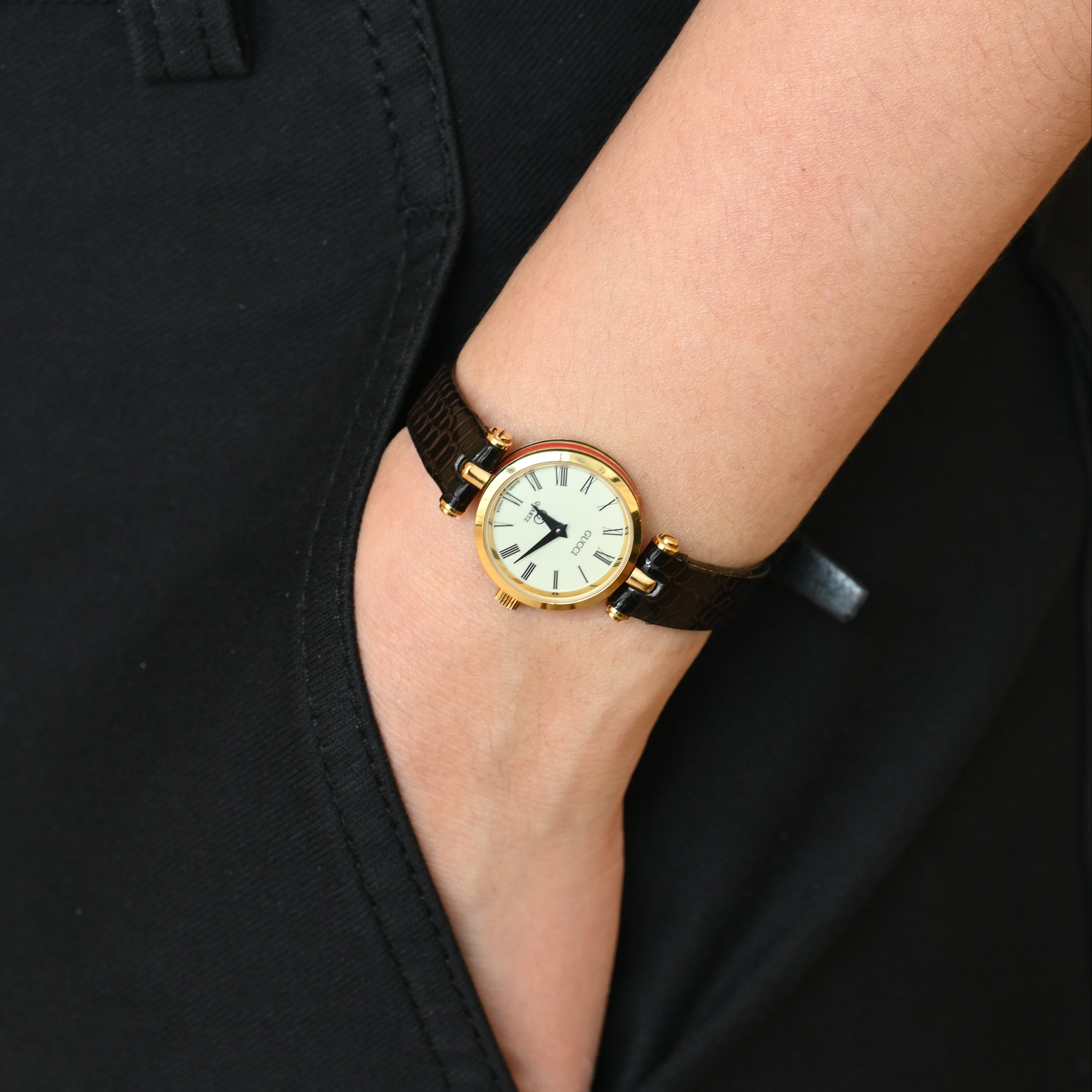 Gucci 2000L Sherry Line Watch