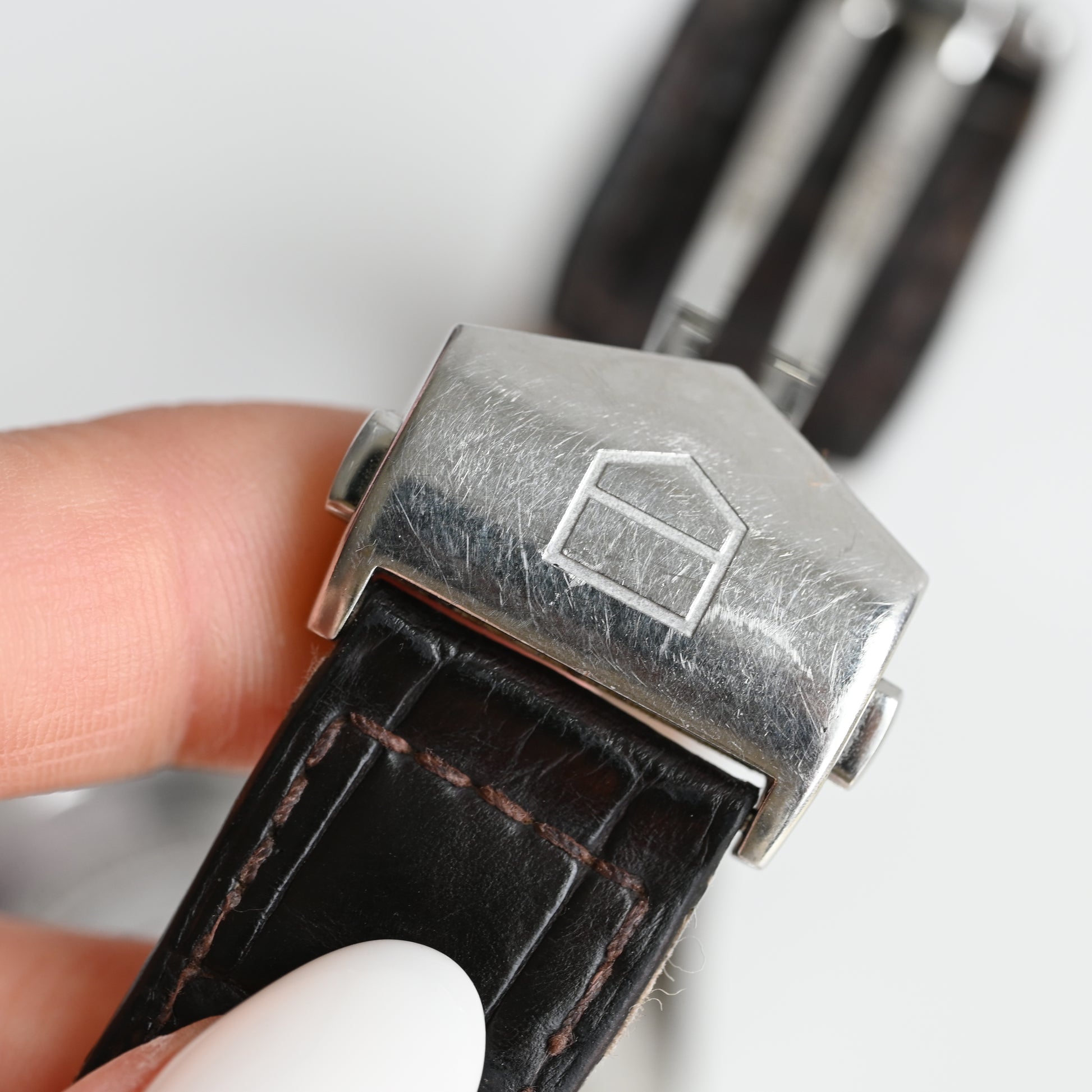 TAG Heuer Carrera Calibre 5 model WAR215D series RMP2903 - Leluxe Vintage Sdn. Bhd.