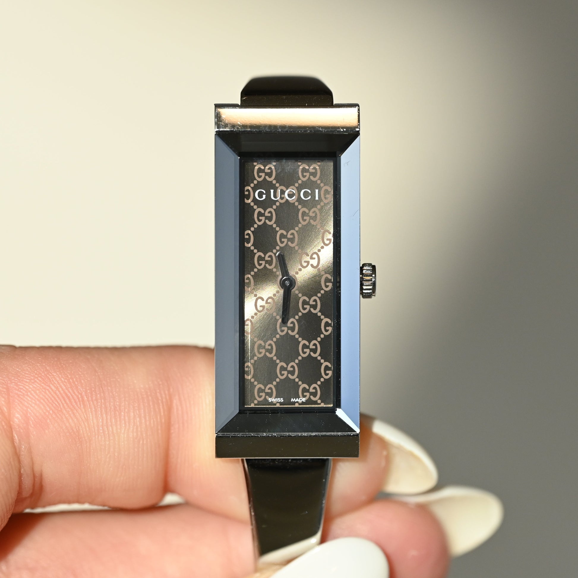 Gucci G-Frame 127.5 18801872 - Leluxe Vintage Sdn. Bhd.