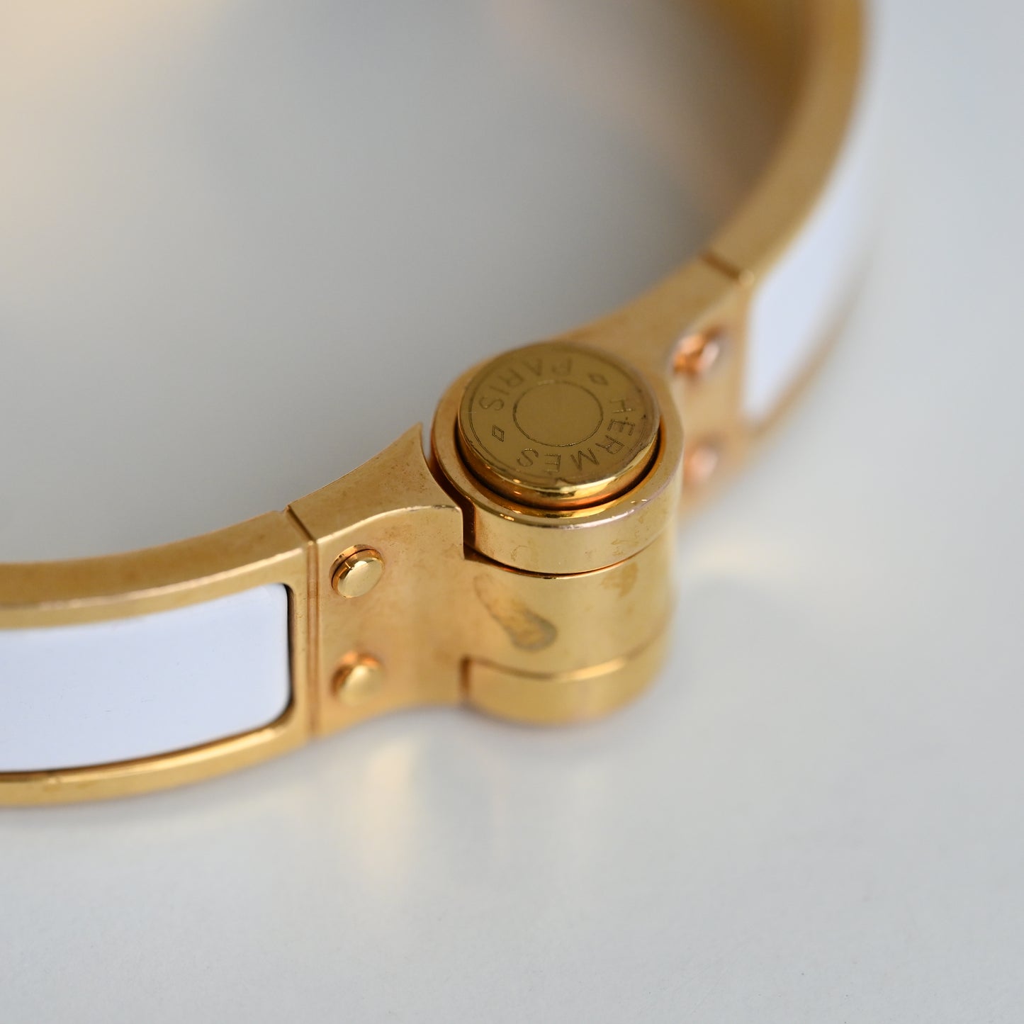 Hermes White Enamel Hinged Bracelet - Leluxe Vintage Sdn. Bhd.