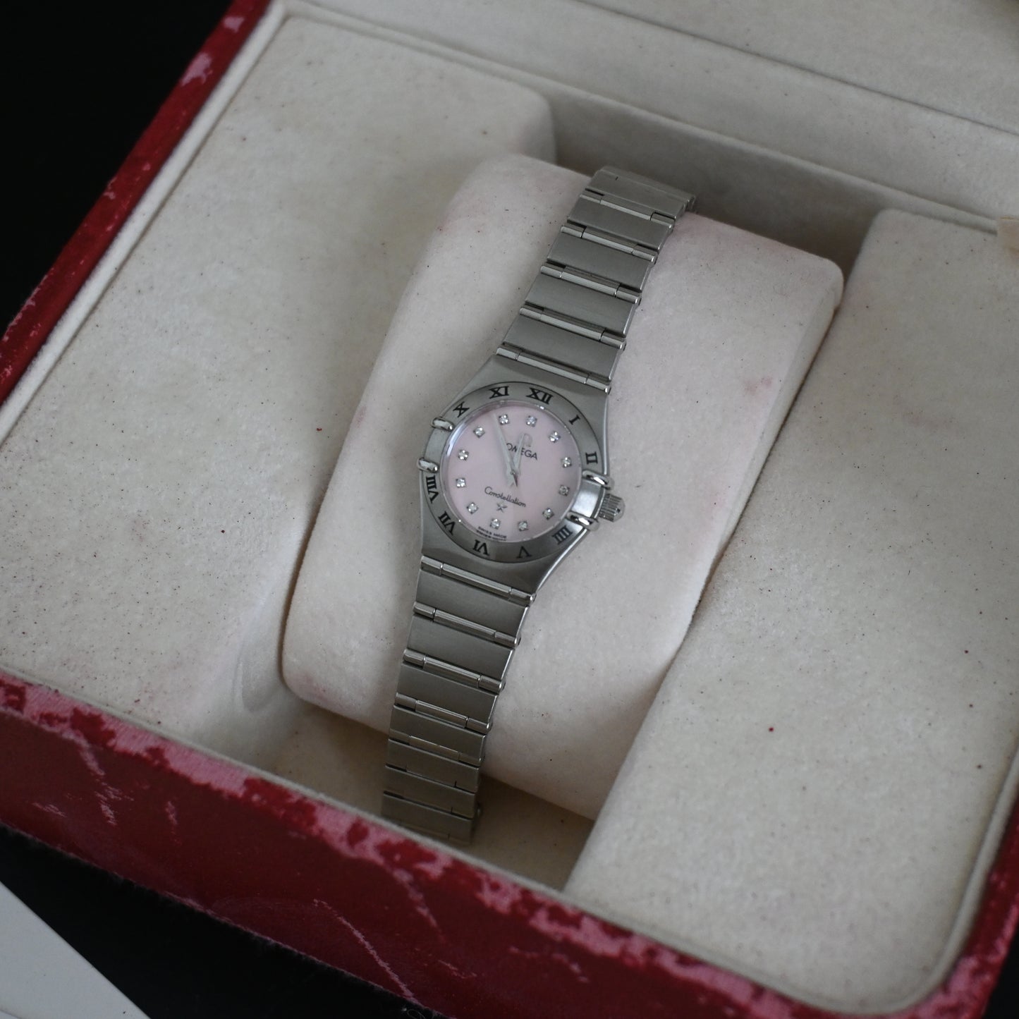 Omega Constellation Pink MOP Watch ref. 1562.65