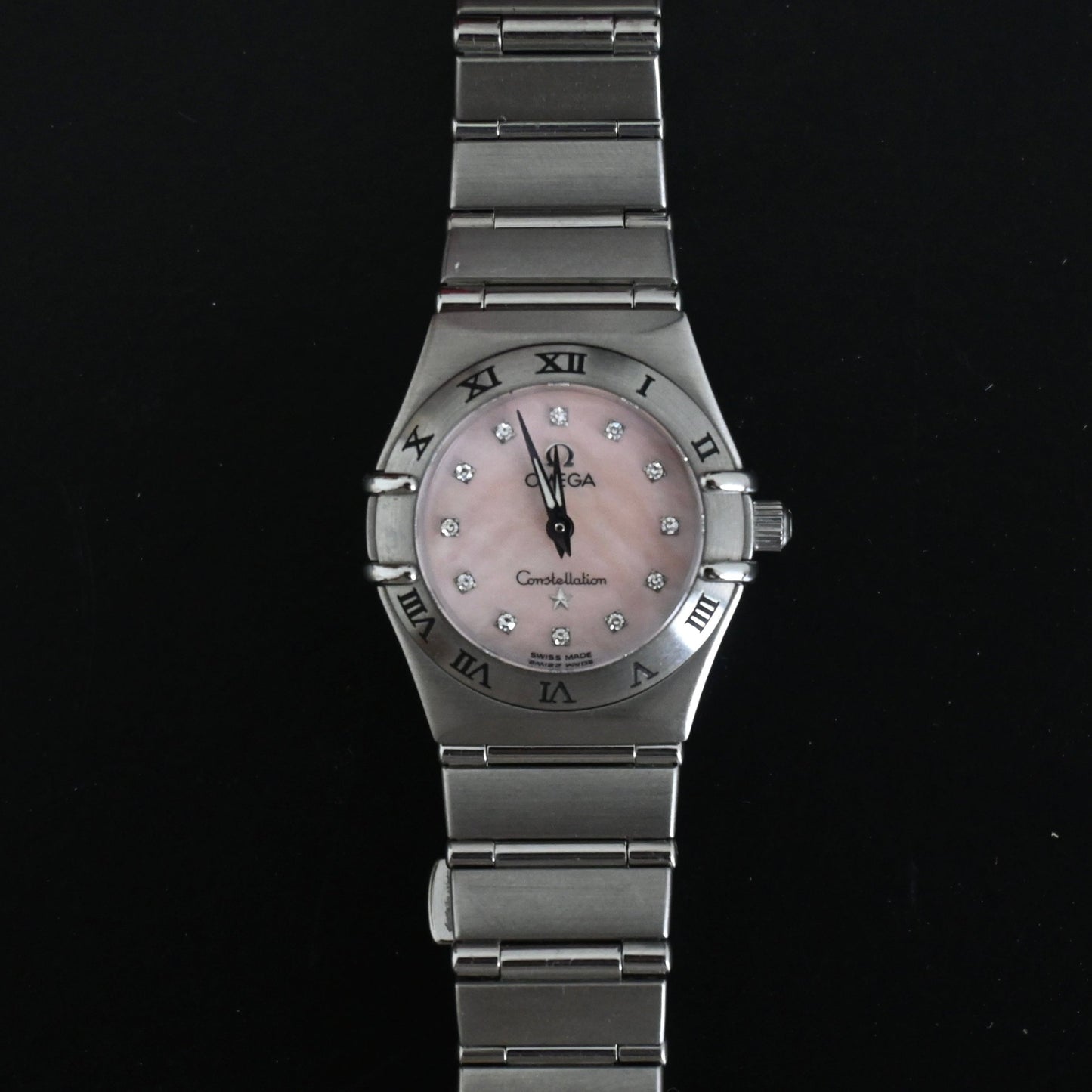 Omega Constellation Pink MOP Watch ref. 1562.65