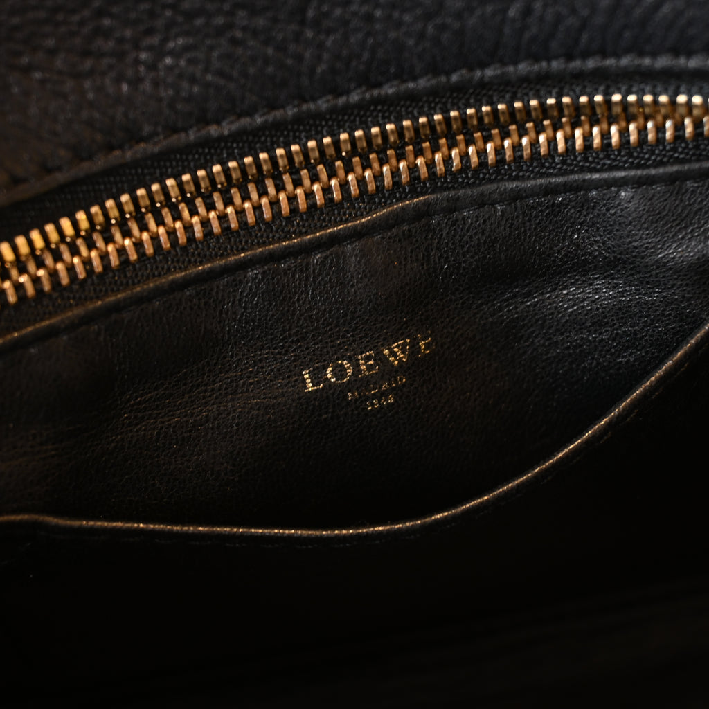 Loewe Amazona 23 Bag