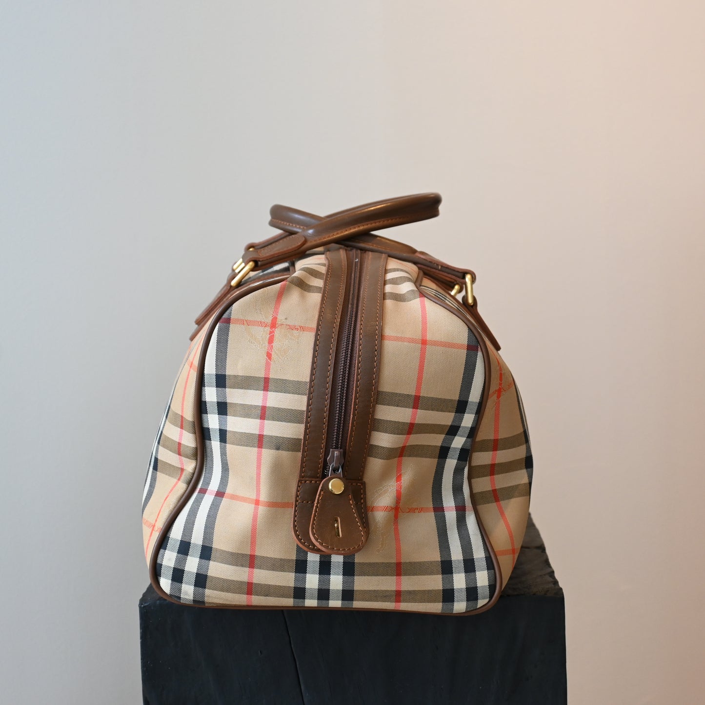 Burberry Nova Check Boston 43 - Leluxe Vintage Sdn. Bhd.